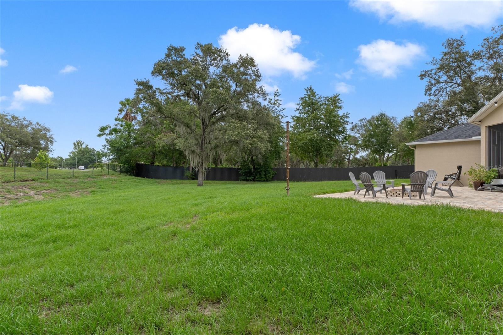 Image 44 of 59 For 9438 Lorendale Circle