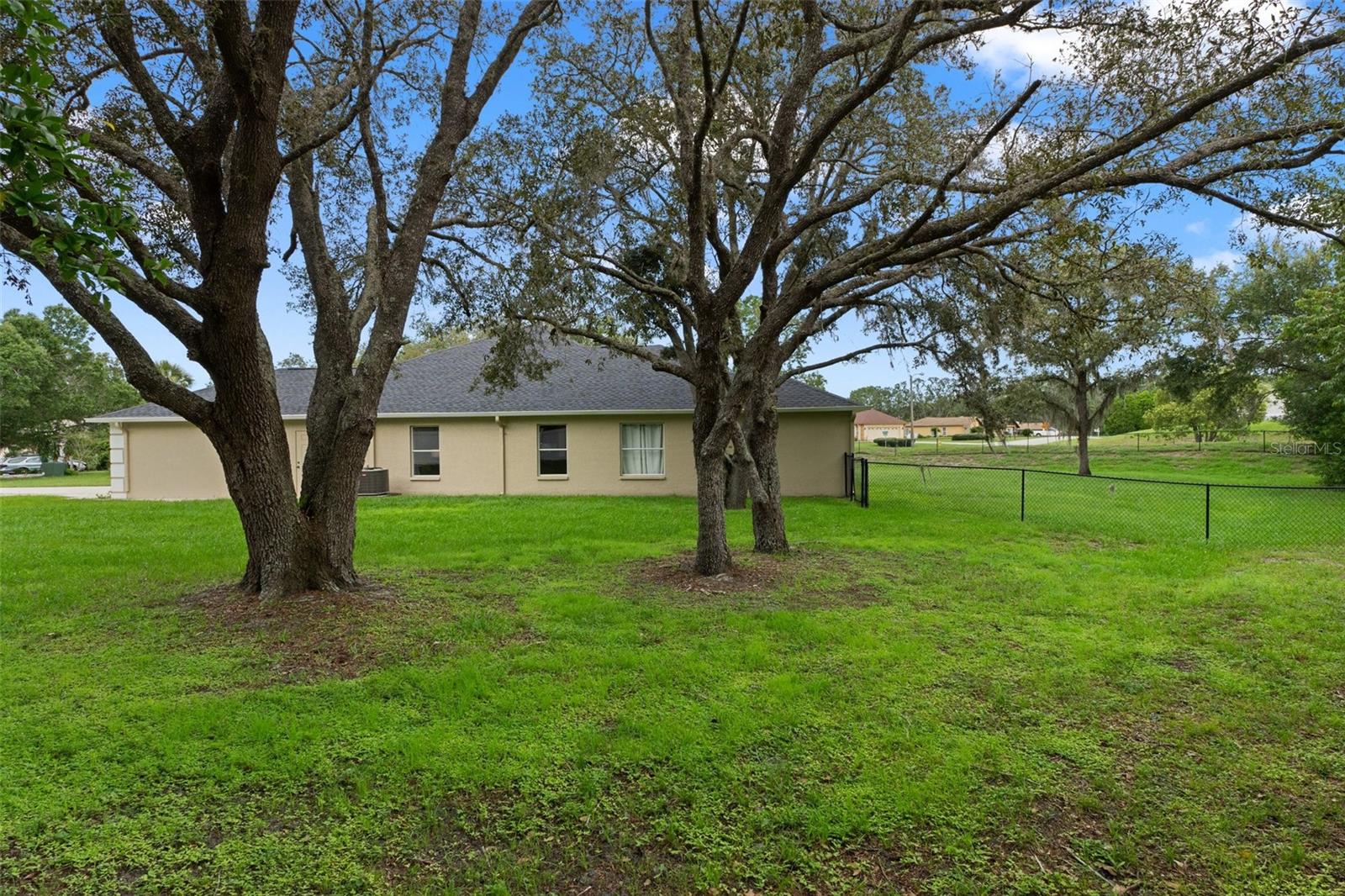Image 48 of 59 For 9438 Lorendale Circle