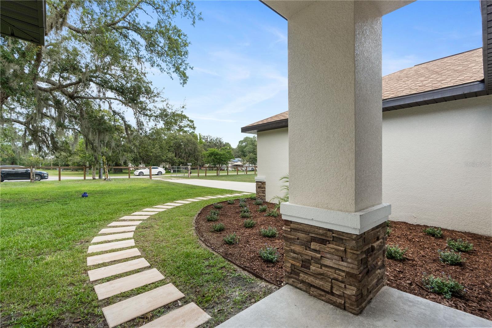 Image 4 of 59 For 13330 Morrow Lane
