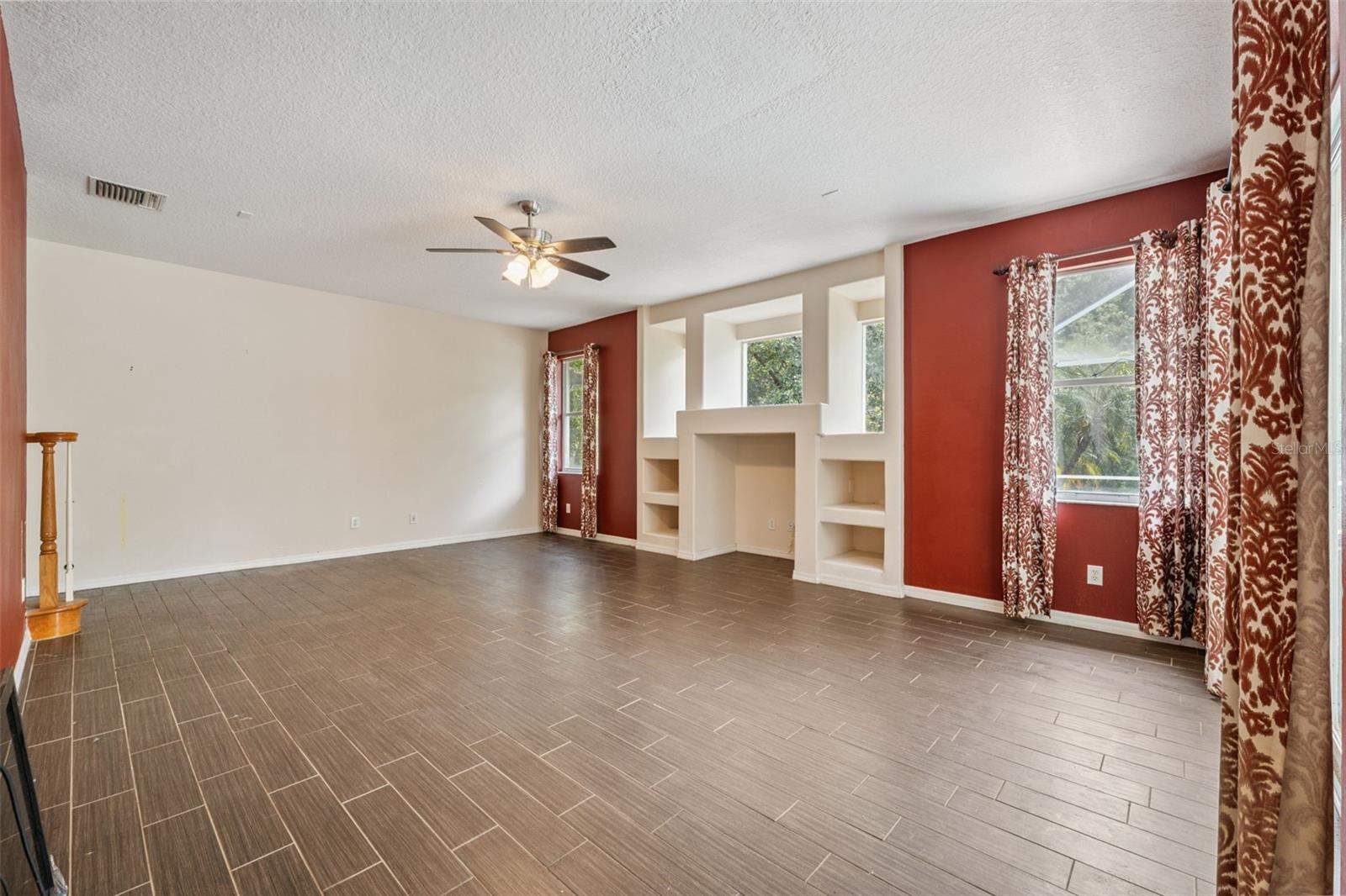 Listing photo id 10 for 3109 Ashmonte Drive