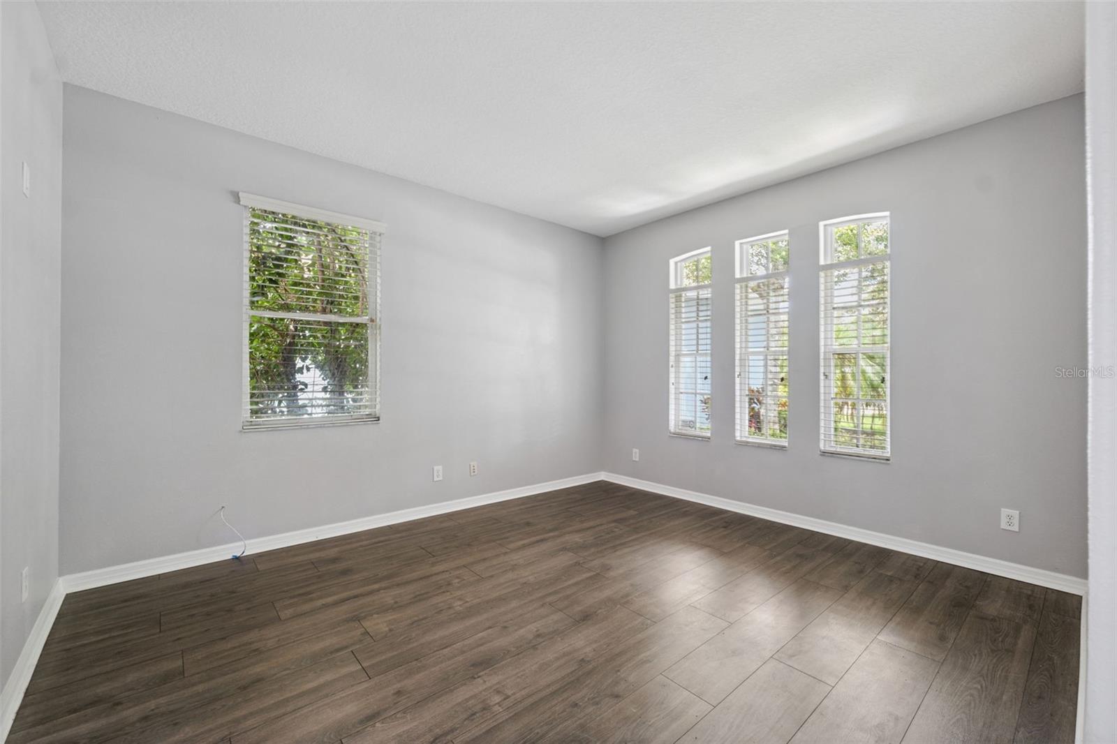 Listing photo id 17 for 3109 Ashmonte Drive