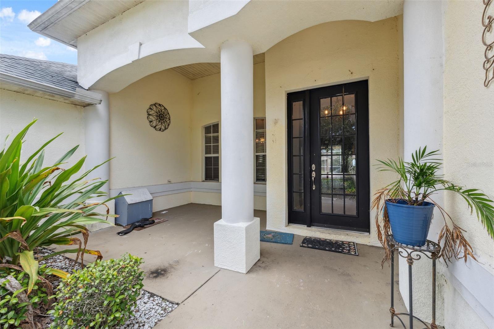 Listing photo id 0 for 3109 Ashmonte Drive