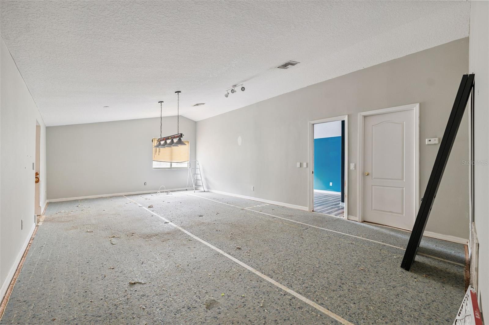 Listing photo id 24 for 3109 Ashmonte Drive
