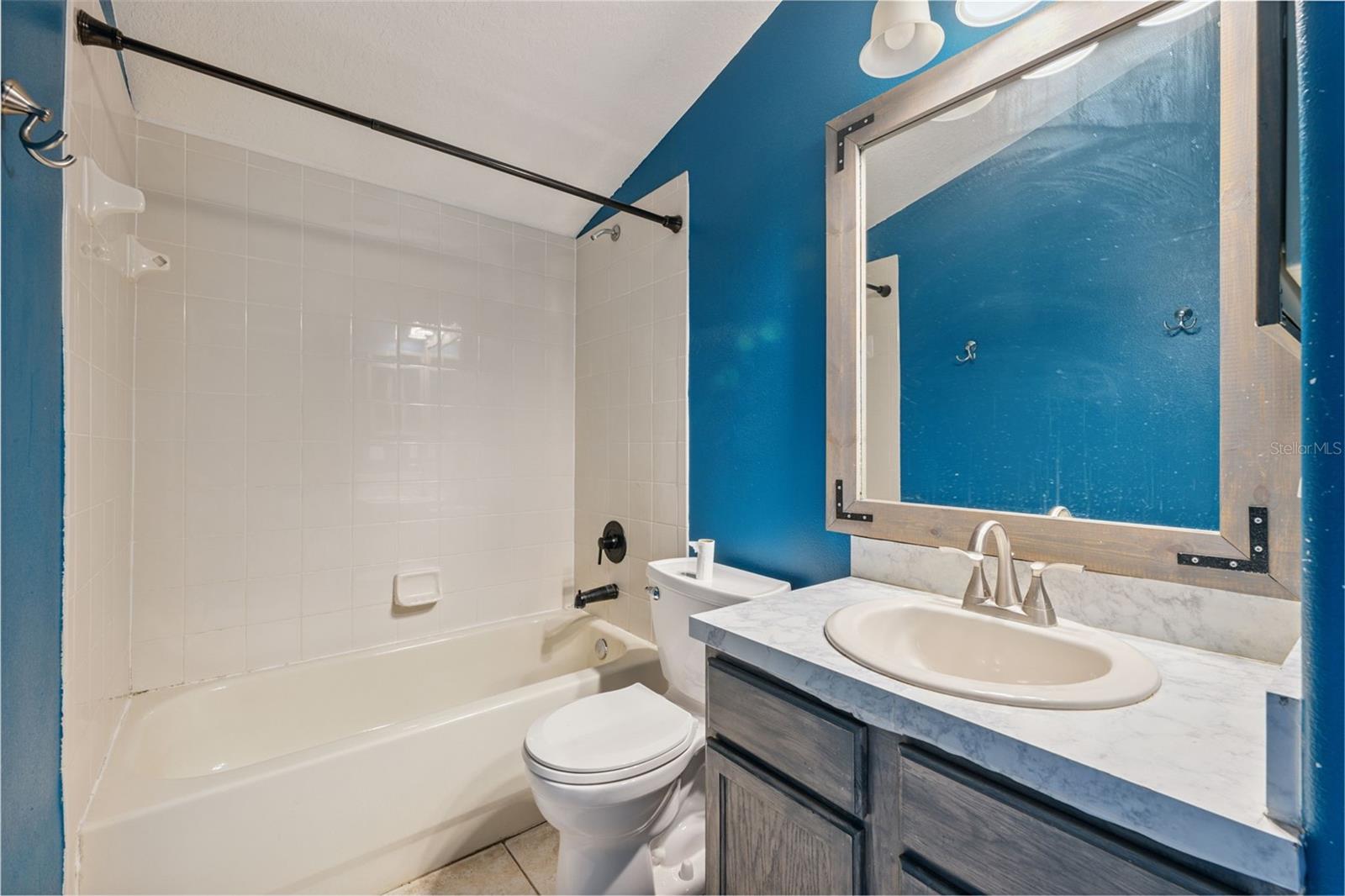 Listing photo id 27 for 3109 Ashmonte Drive