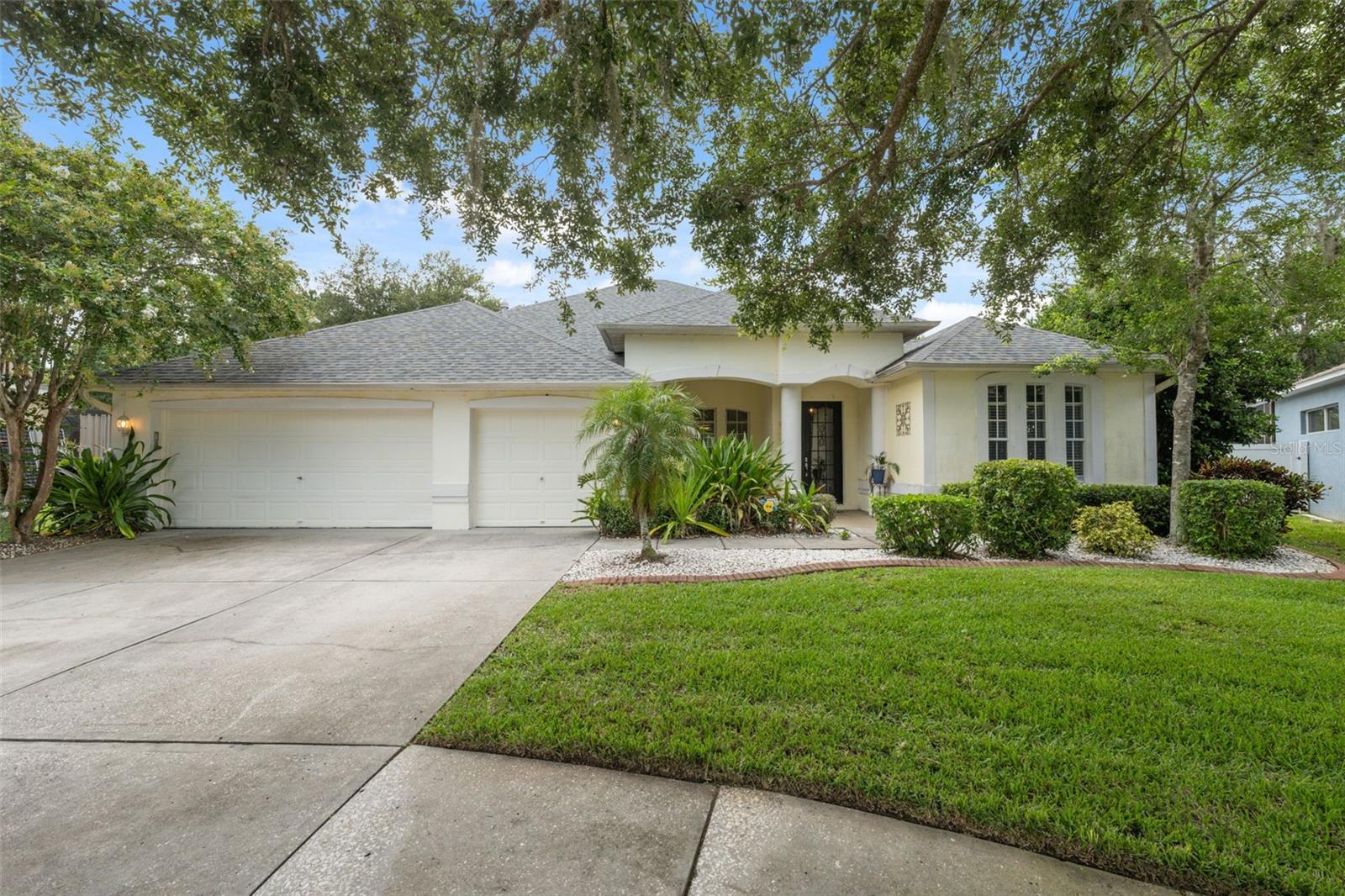 Listing photo id 52 for 3109 Ashmonte Drive