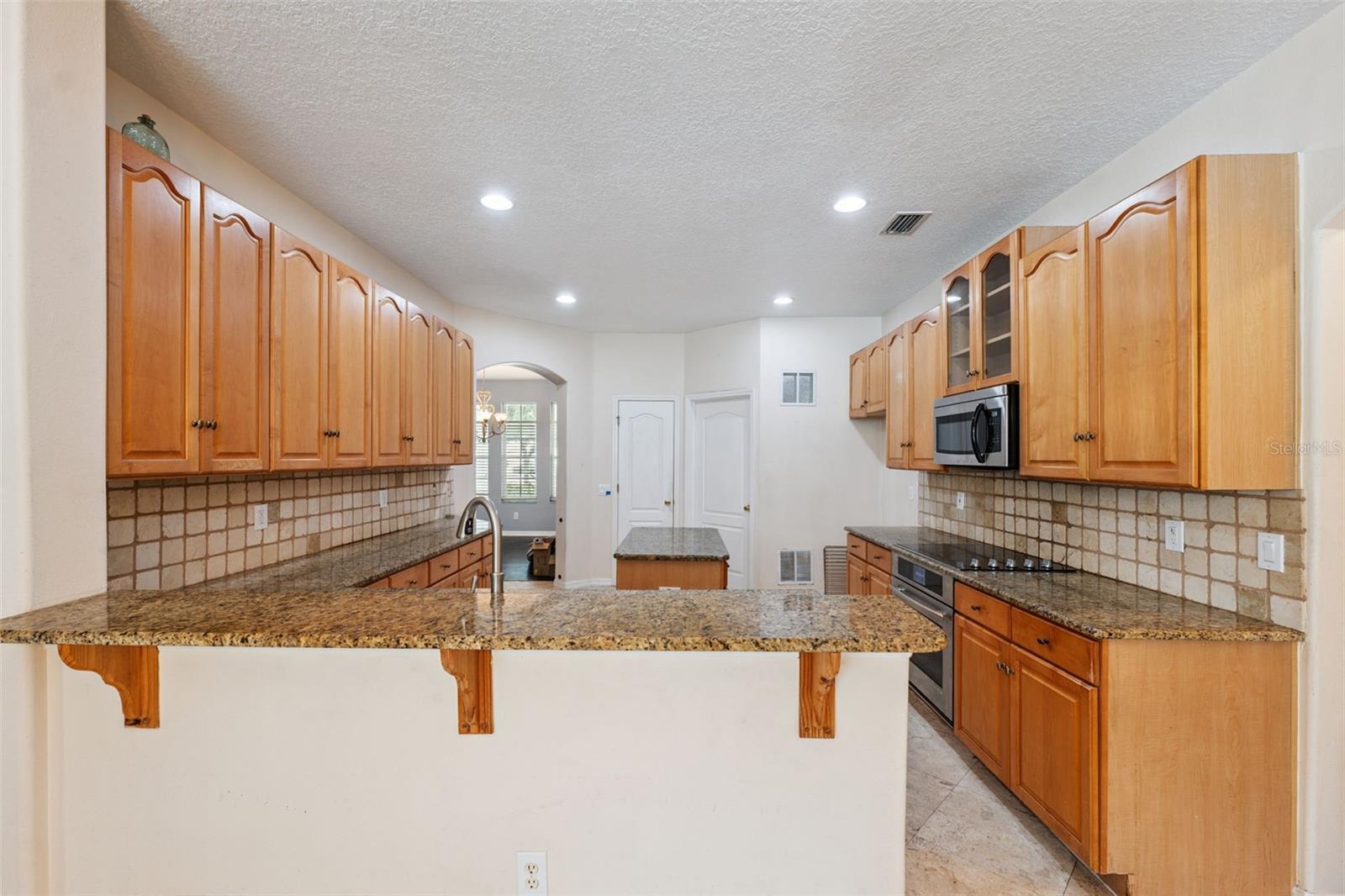 Listing photo id 57 for 3109 Ashmonte Drive