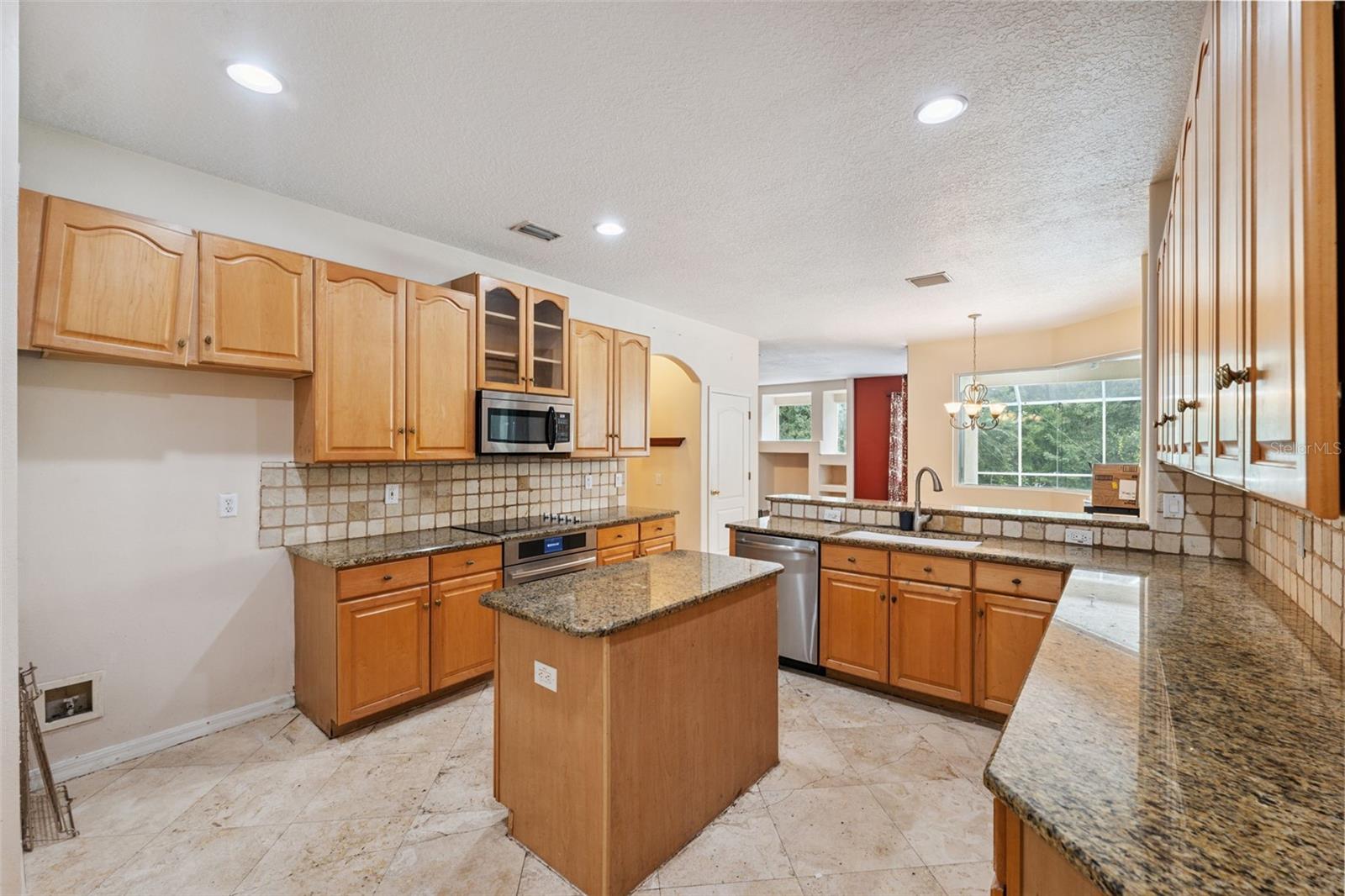 Listing photo id 58 for 3109 Ashmonte Drive
