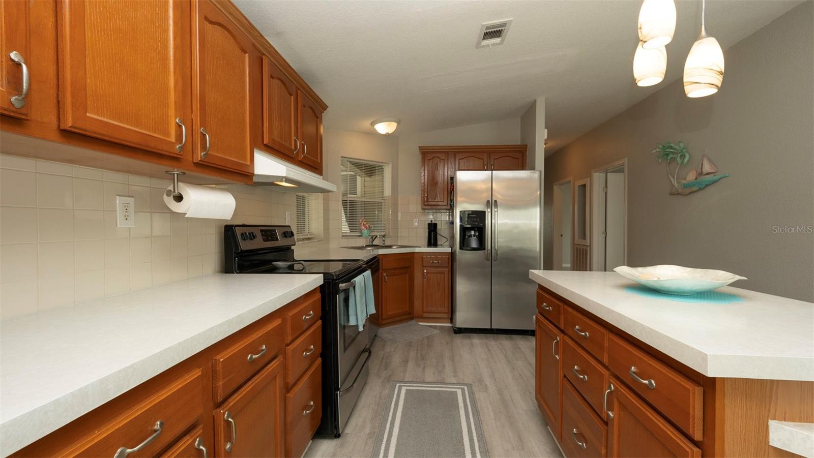 Image 6 of 40 For 8442 Mohican Avenue