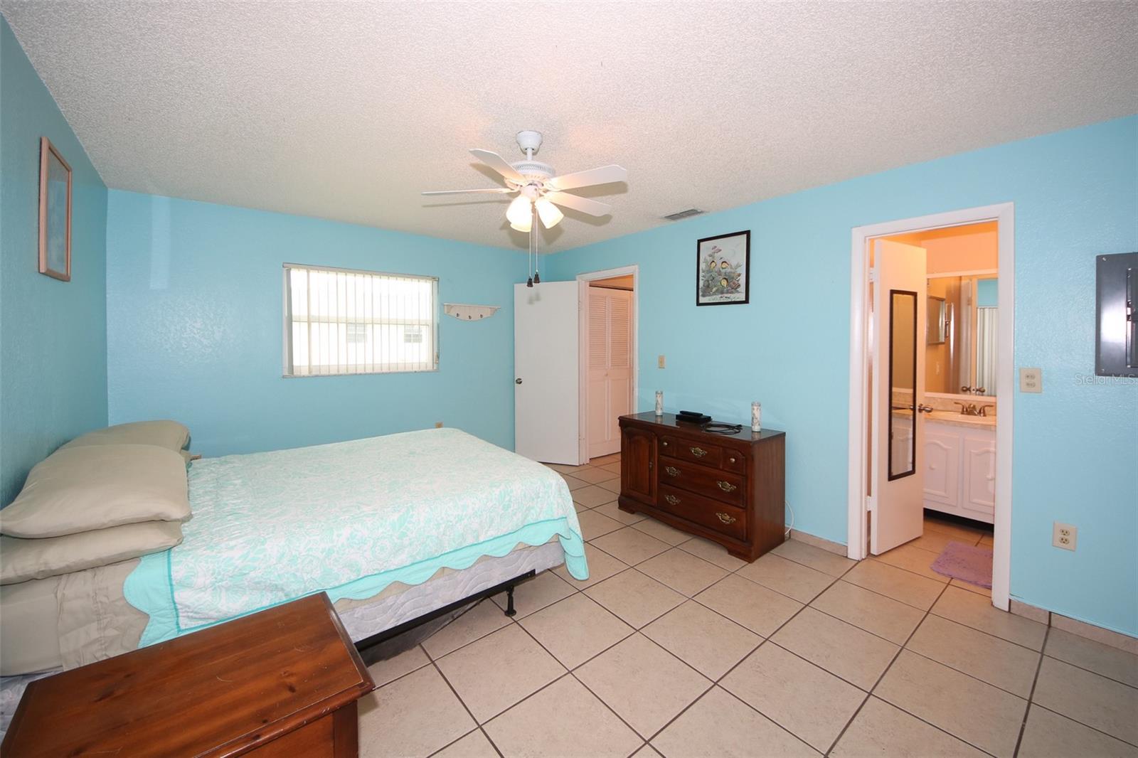 Image 11 of 27 For 11824 Bayonet Lane 94b