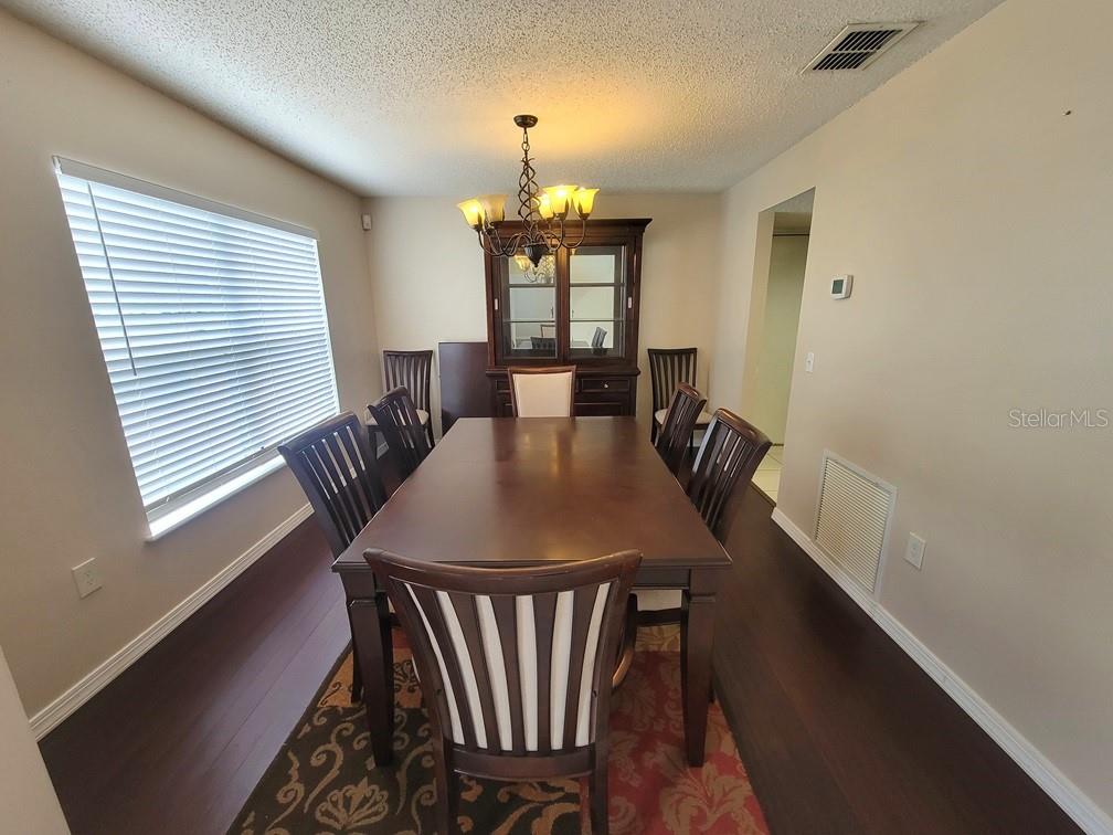 Image 6 of 33 For 11410 Elgin Boulevard