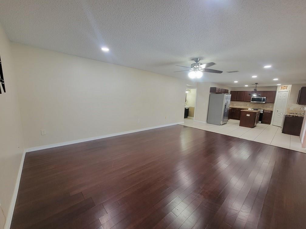Image 9 of 33 For 11410 Elgin Boulevard