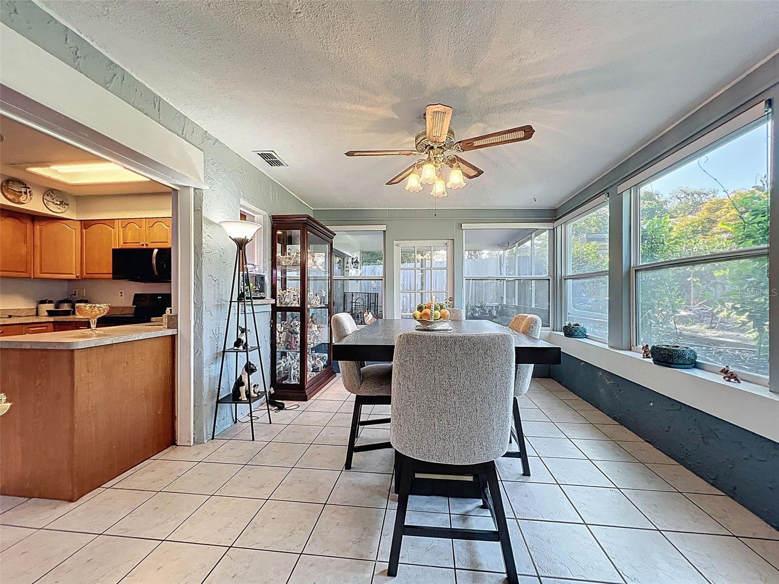 Image 11 of 52 For 8640 Horizon Lane