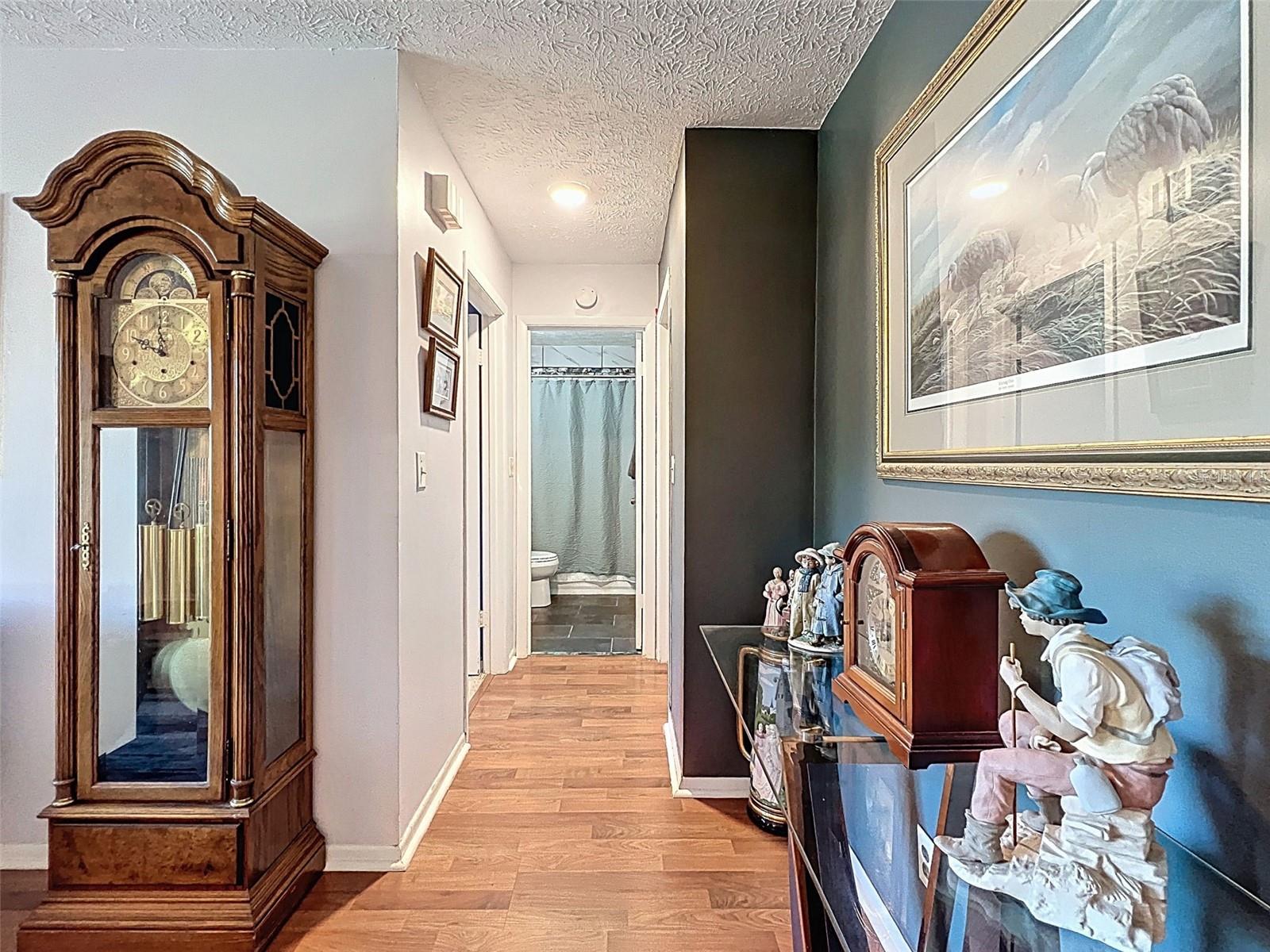 Image 14 of 52 For 8640 Horizon Lane