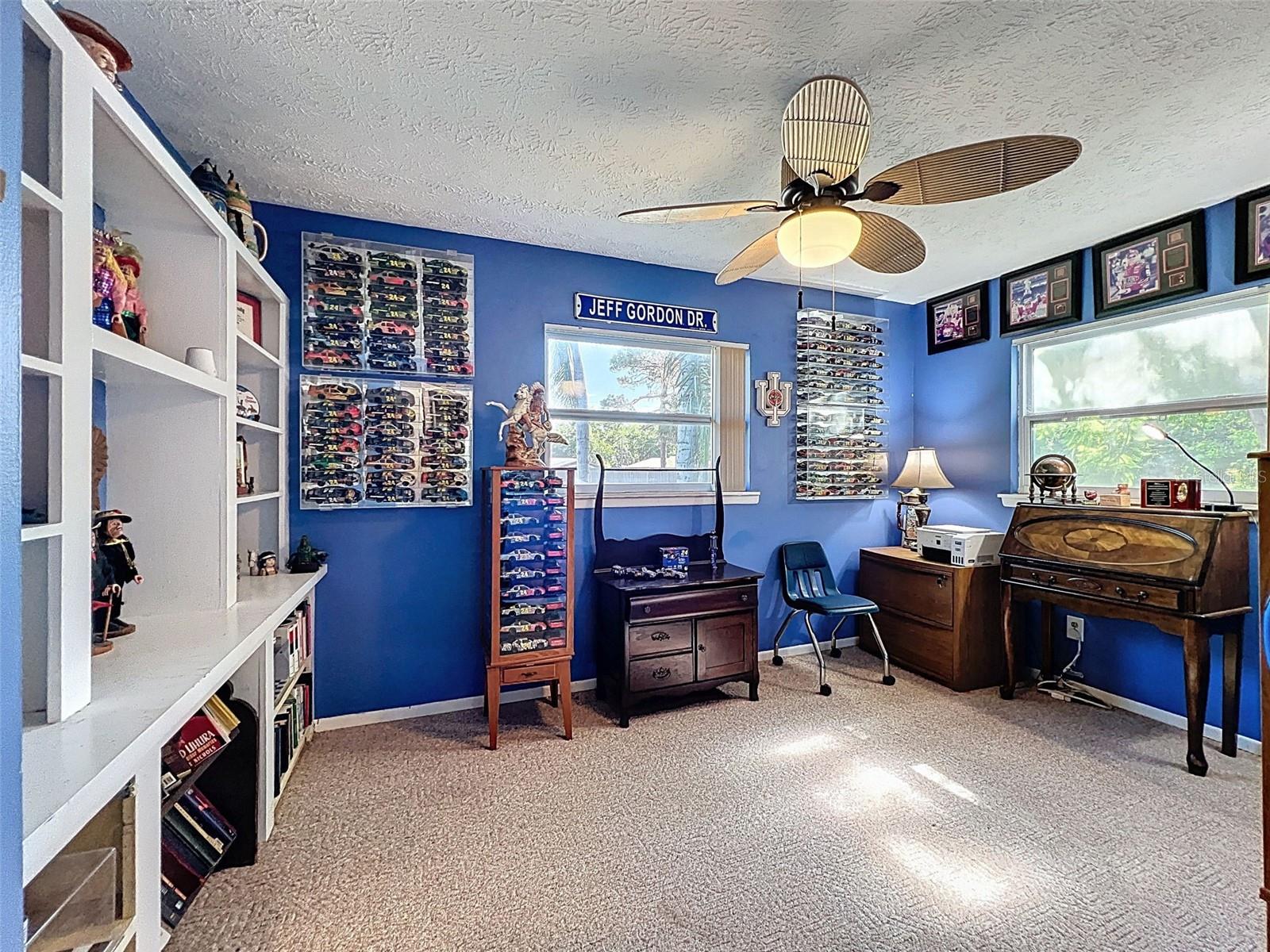 Image 15 of 52 For 8640 Horizon Lane
