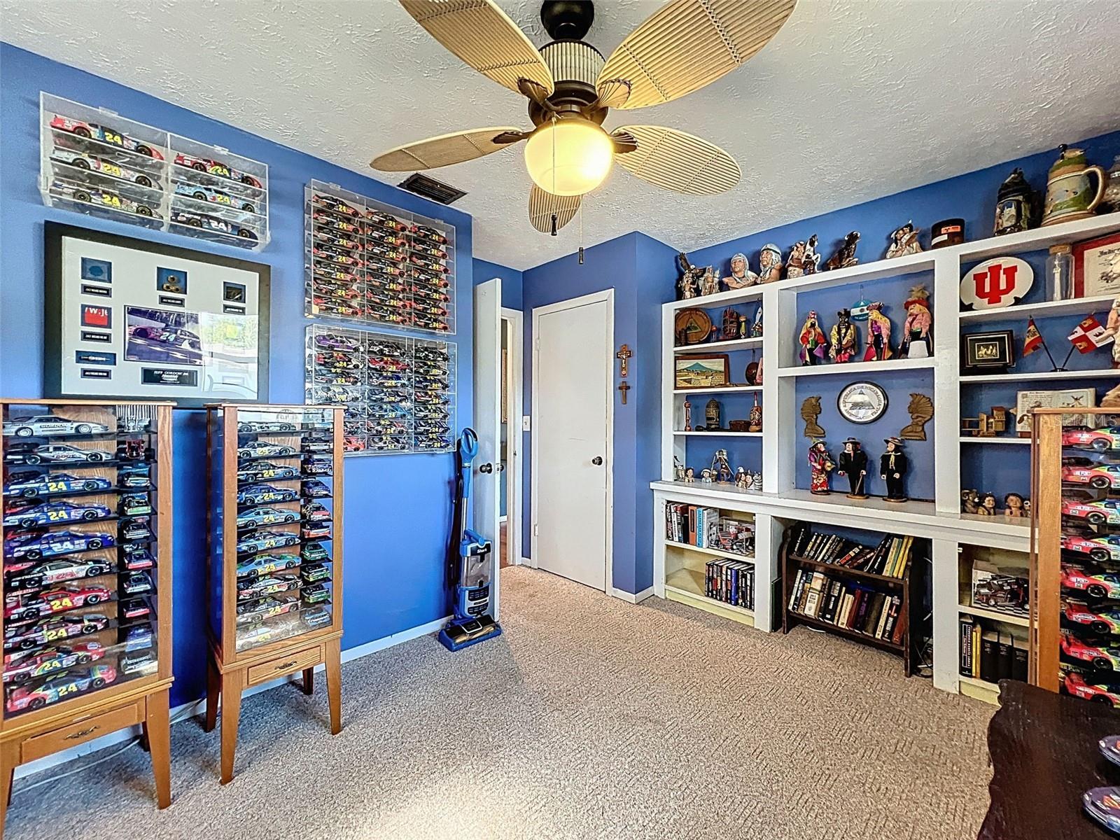 Image 18 of 52 For 8640 Horizon Lane