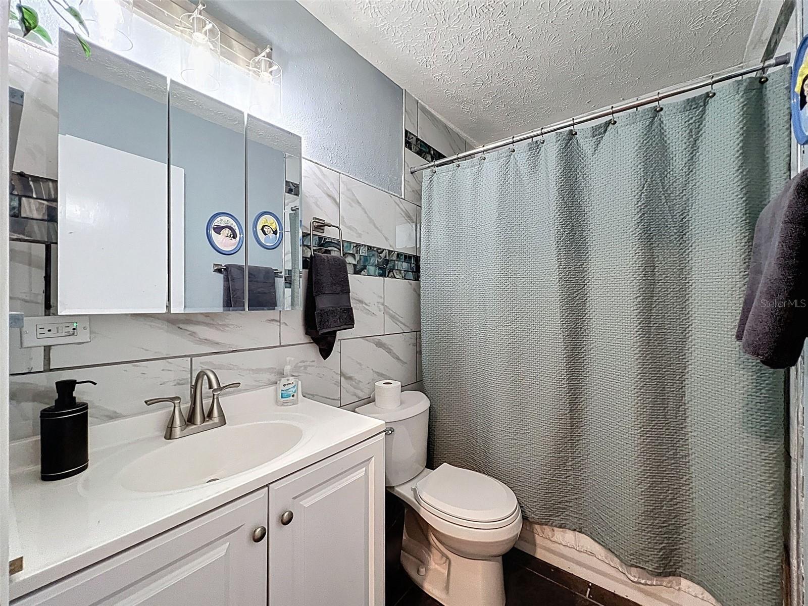 Image 20 of 52 For 8640 Horizon Lane