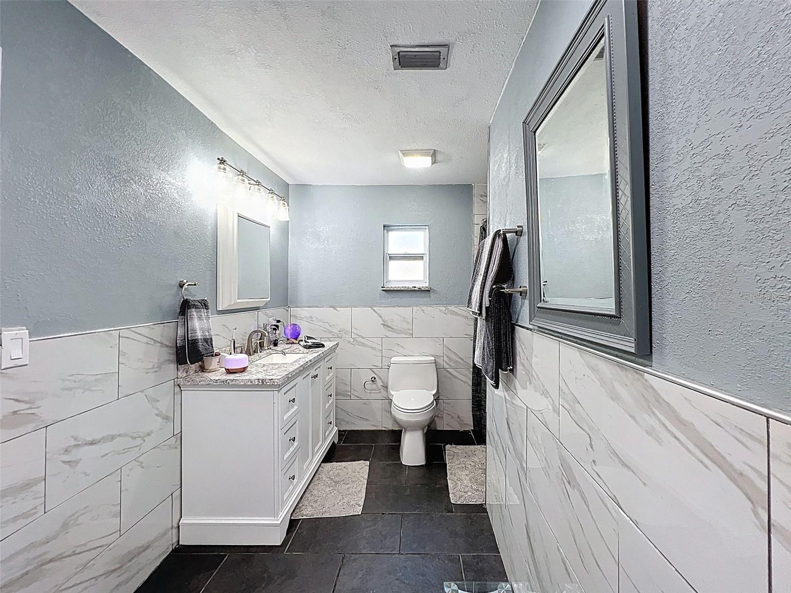 Image 29 of 52 For 8640 Horizon Lane