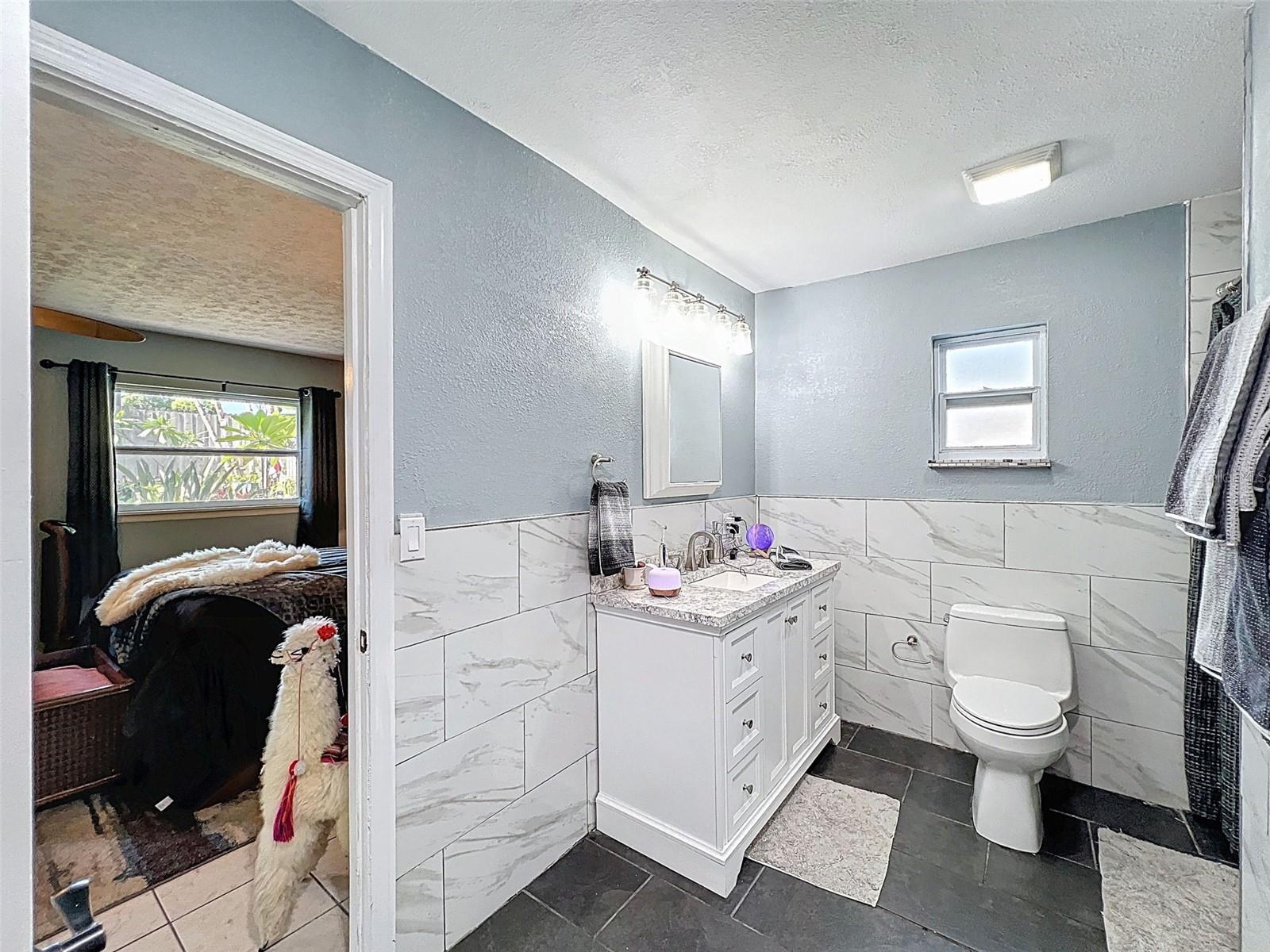 Image 32 of 52 For 8640 Horizon Lane