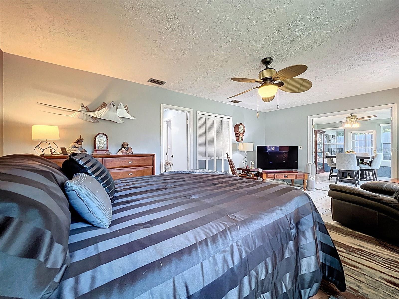 Image 37 of 52 For 8640 Horizon Lane