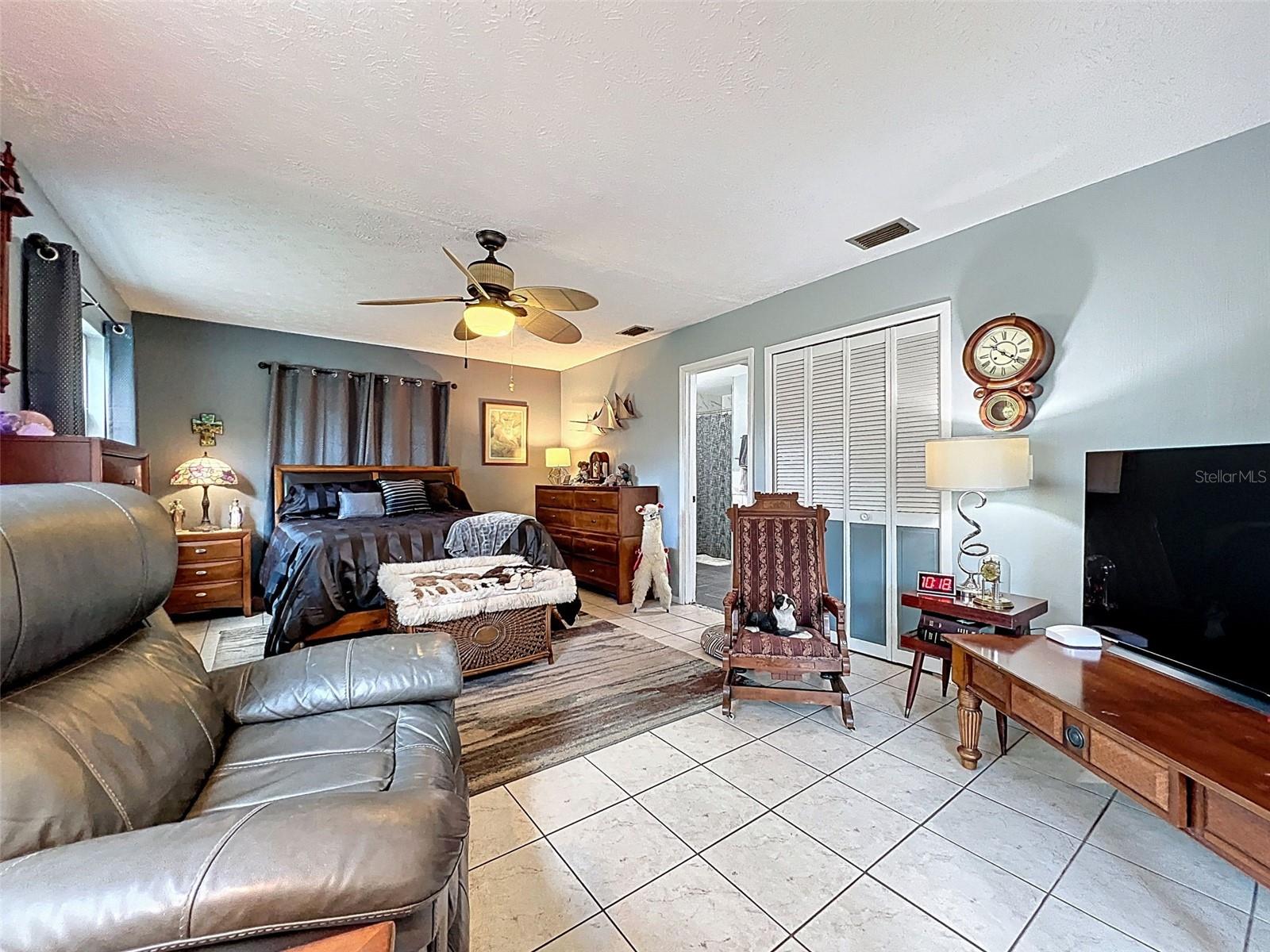 Image 39 of 52 For 8640 Horizon Lane