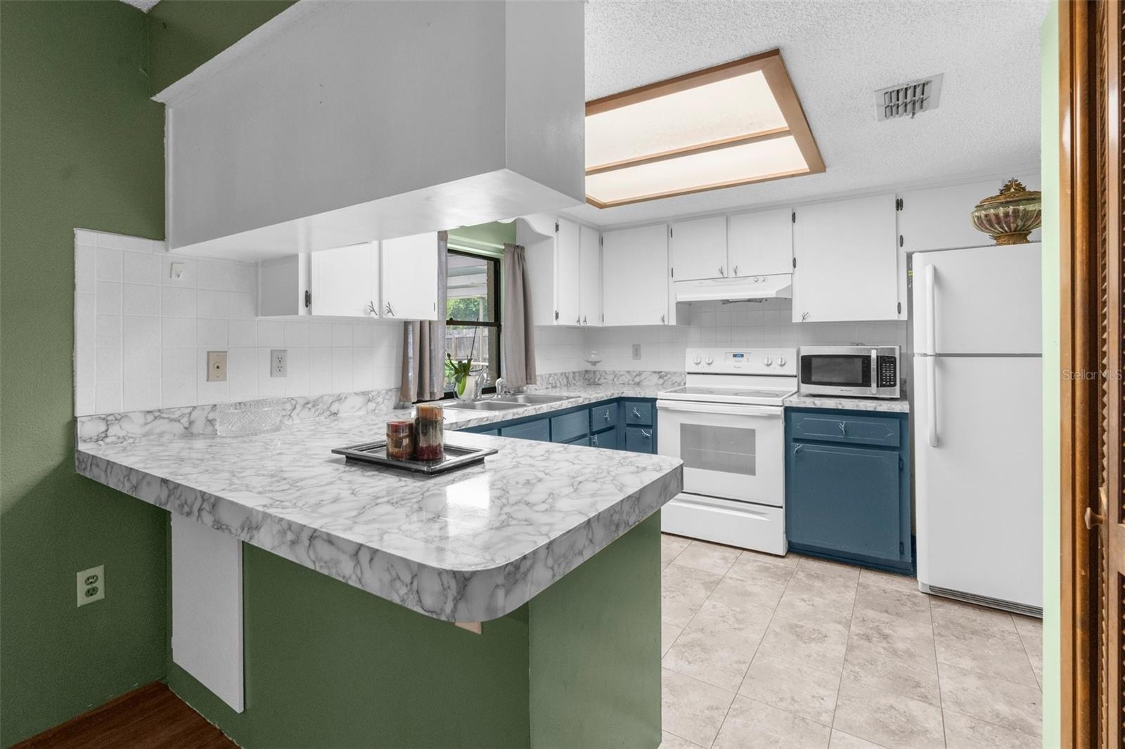 Image 11 of 26 For 10163 Spring Hill Drive