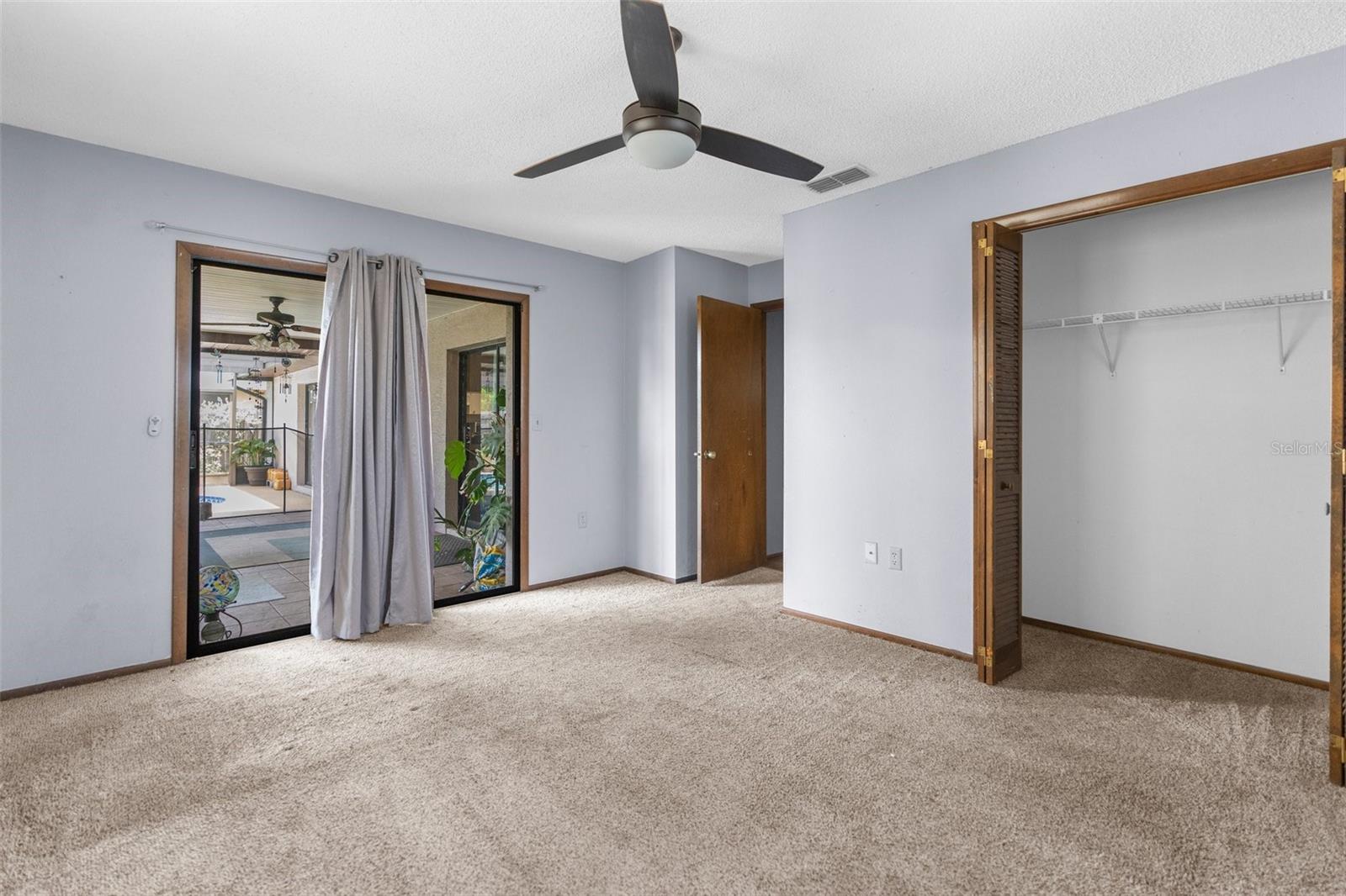 Image 18 of 26 For 10163 Spring Hill Drive