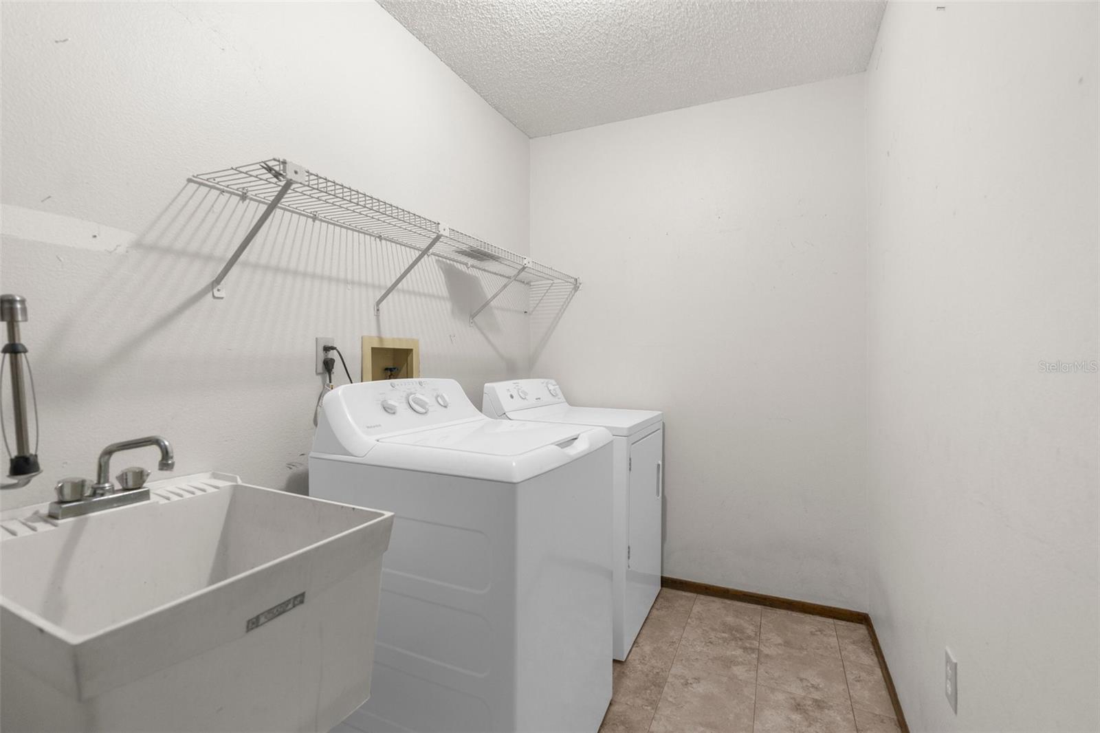 Image 20 of 26 For 10163 Spring Hill Drive