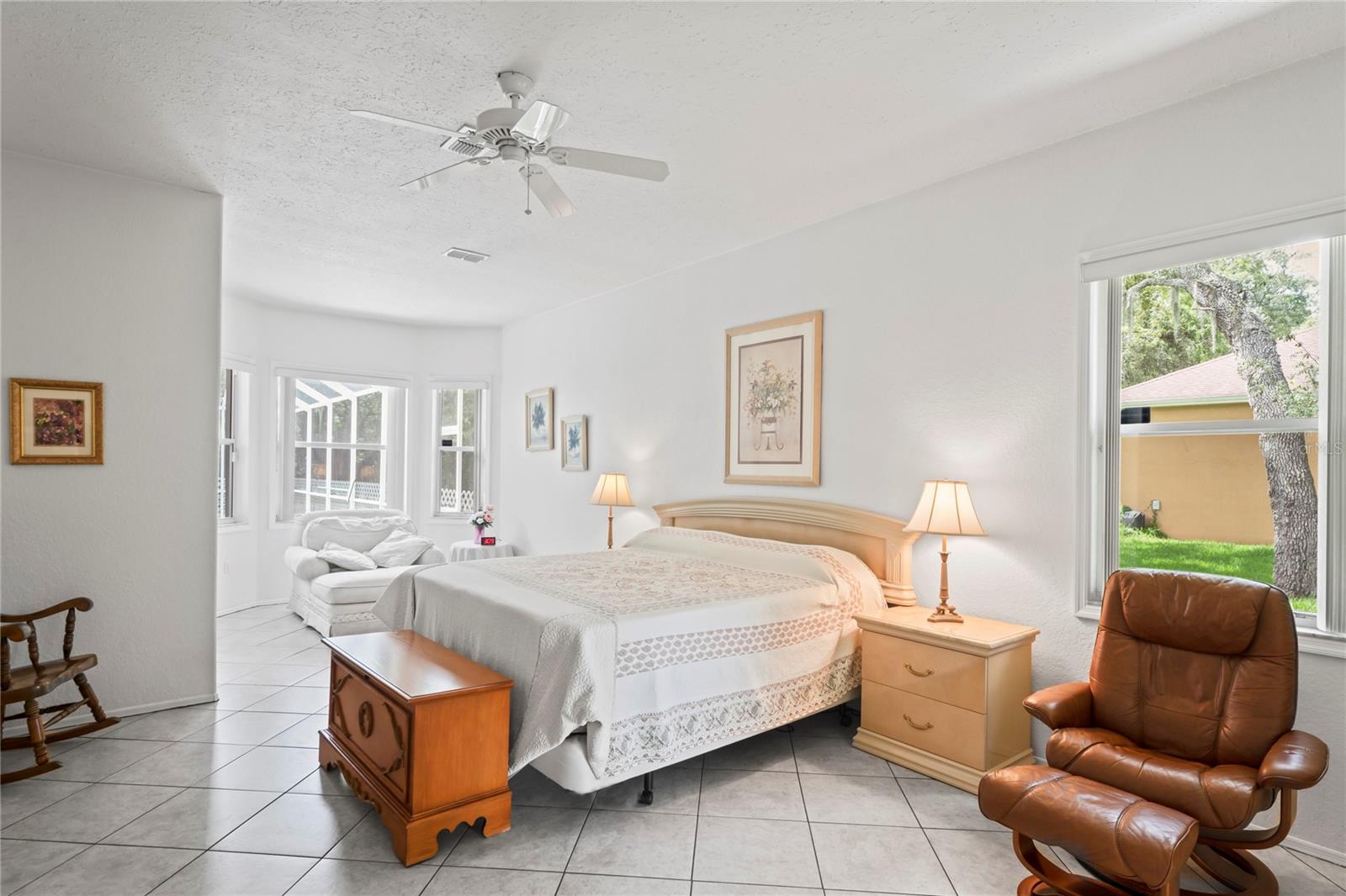 Image 23 of 81 For 18905 Bascomb Lane