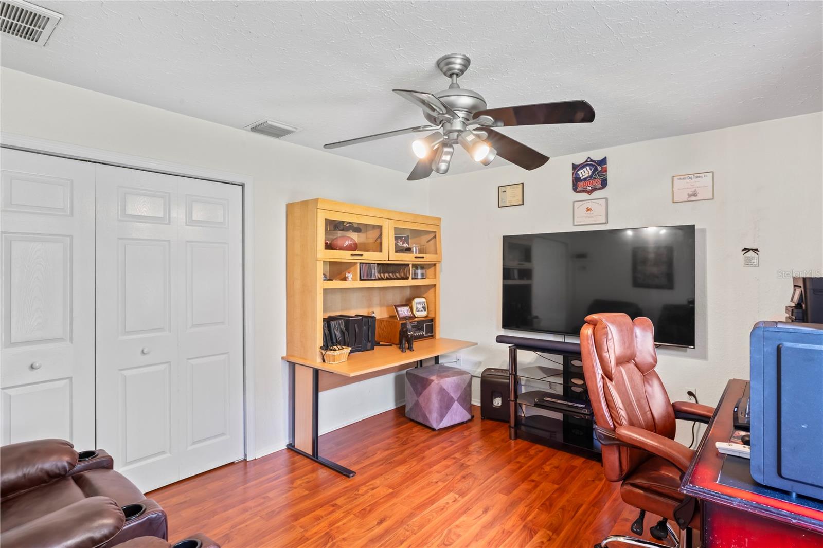Image 44 of 81 For 18905 Bascomb Lane