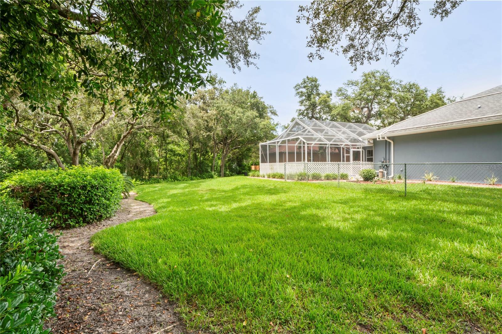 Image 58 of 81 For 18905 Bascomb Lane