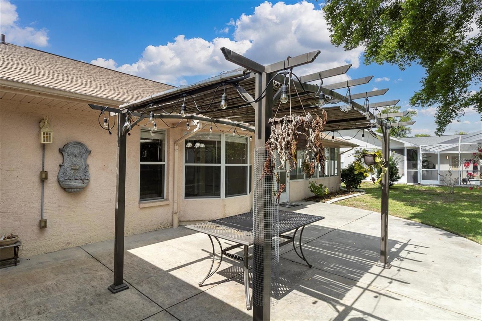 Listing photo id 32 for 3183 Coronet Court