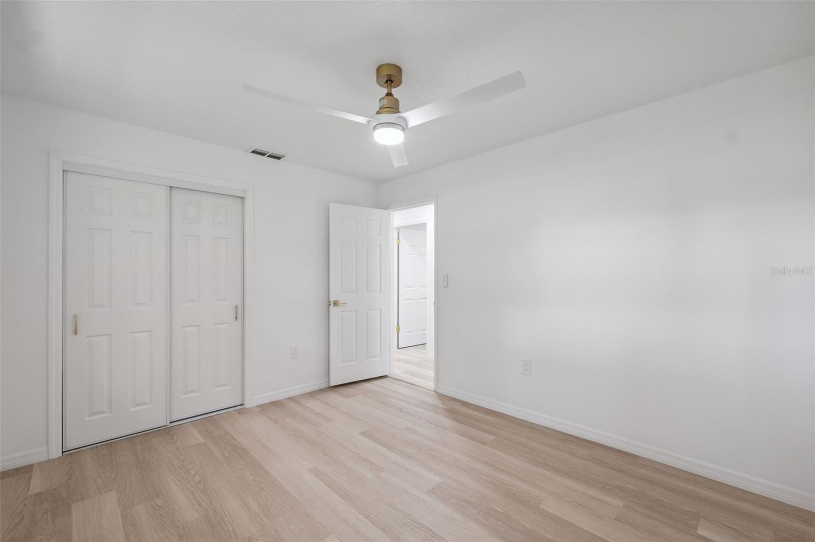 Image 20 of 27 For 7616 Fairlawn Drive