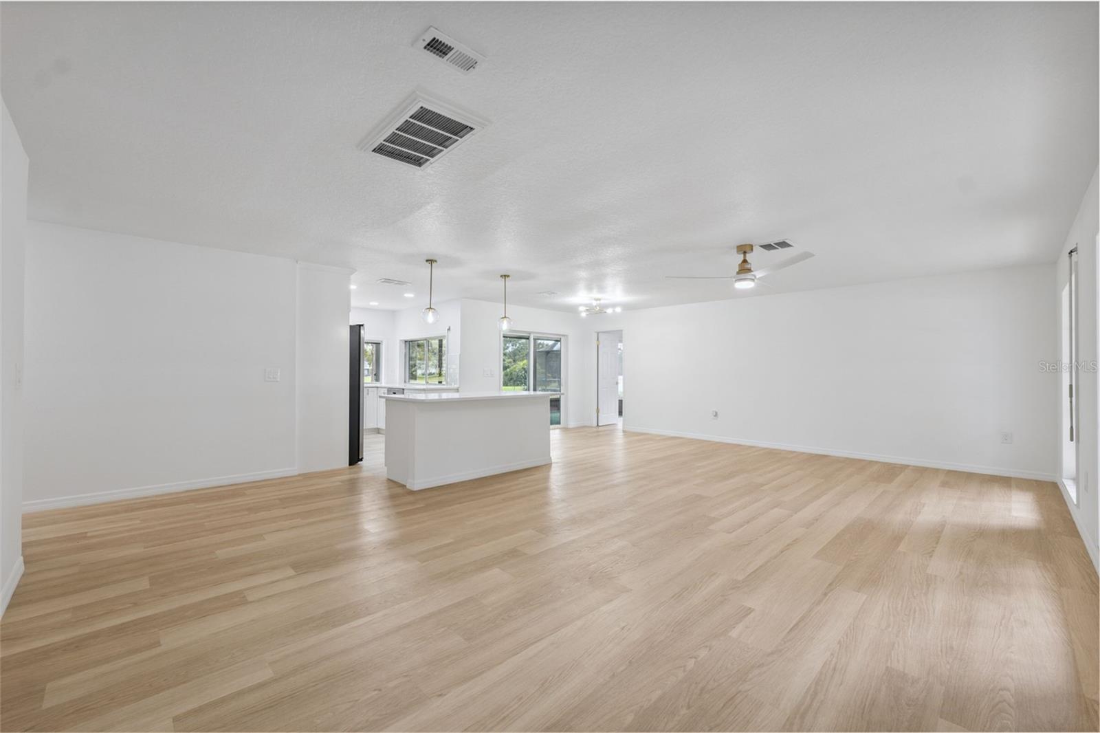 Image 3 of 27 For 7616 Fairlawn Drive