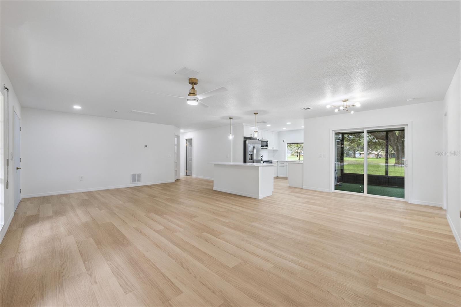 Image 4 of 27 For 7616 Fairlawn Drive