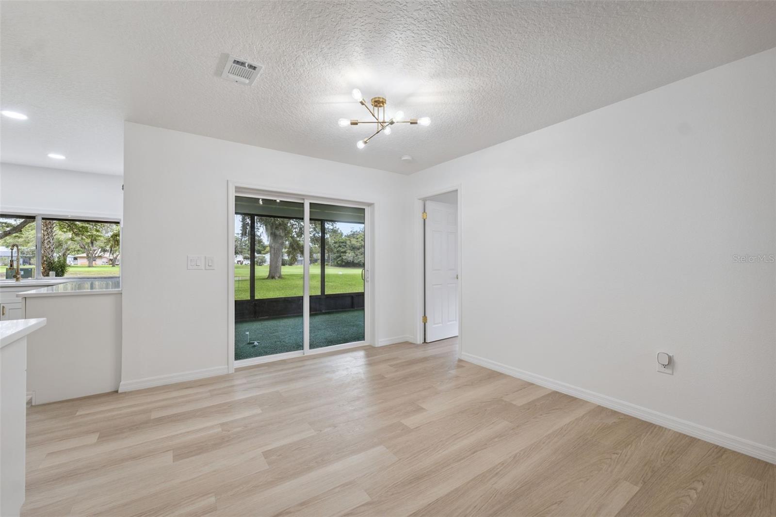 Image 7 of 27 For 7616 Fairlawn Drive