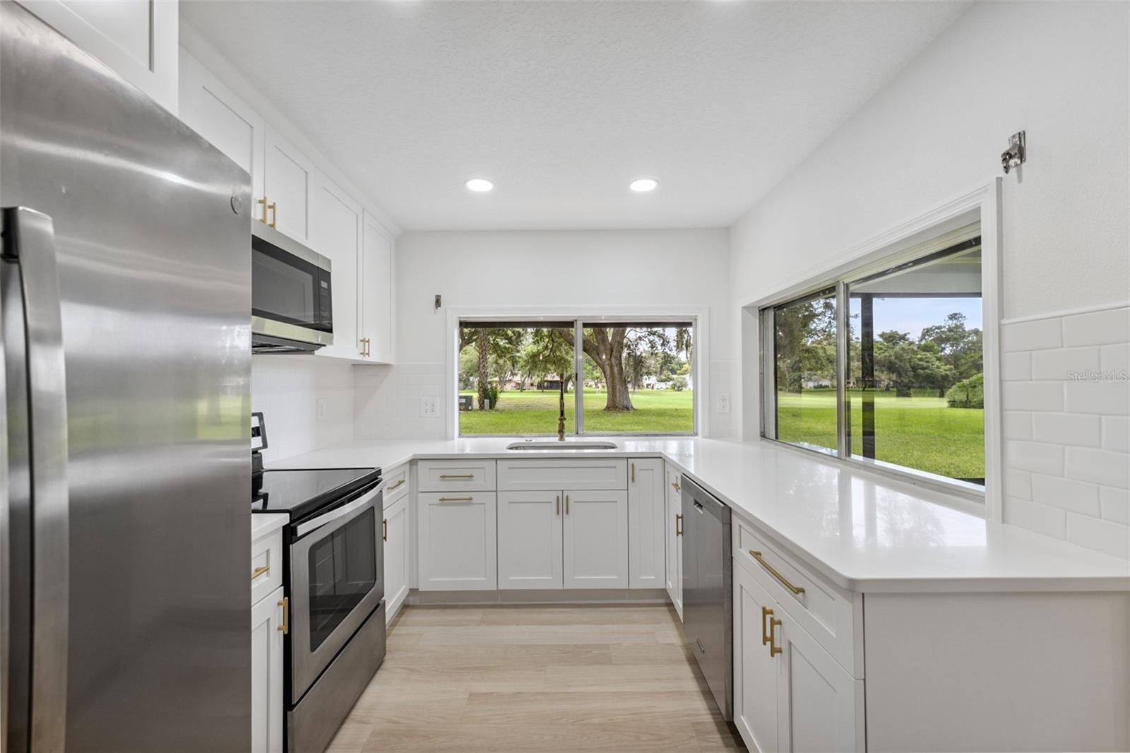 Image 9 of 27 For 7616 Fairlawn Drive