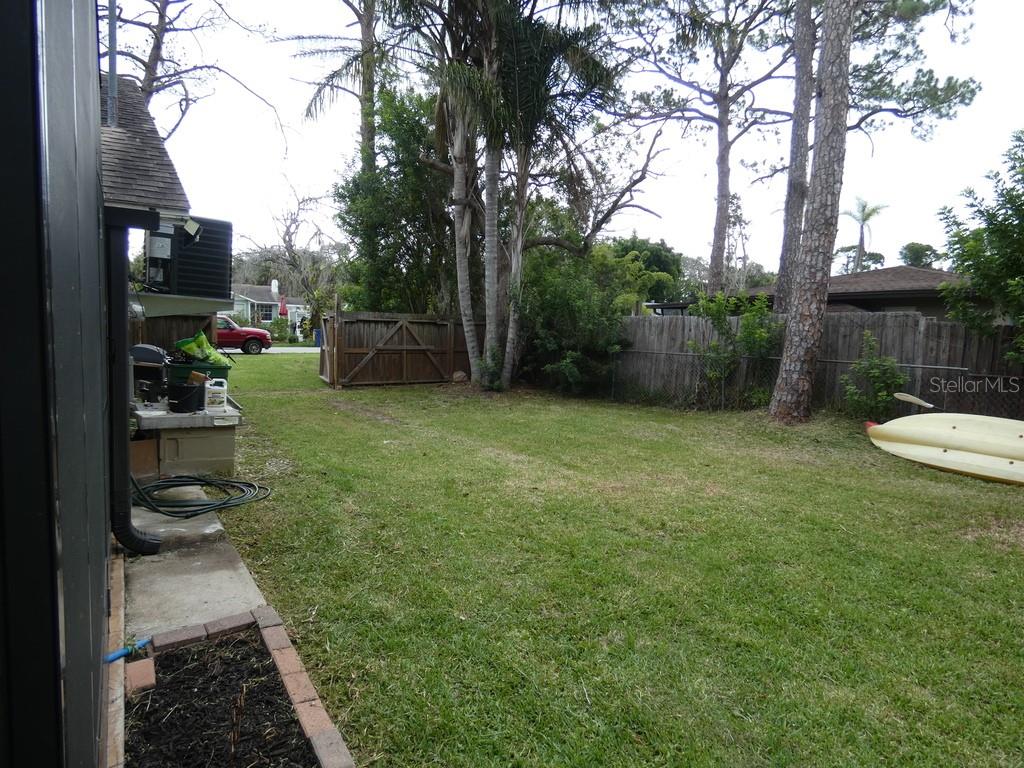 Image 40 of 49 For 5130 Mallett Drive