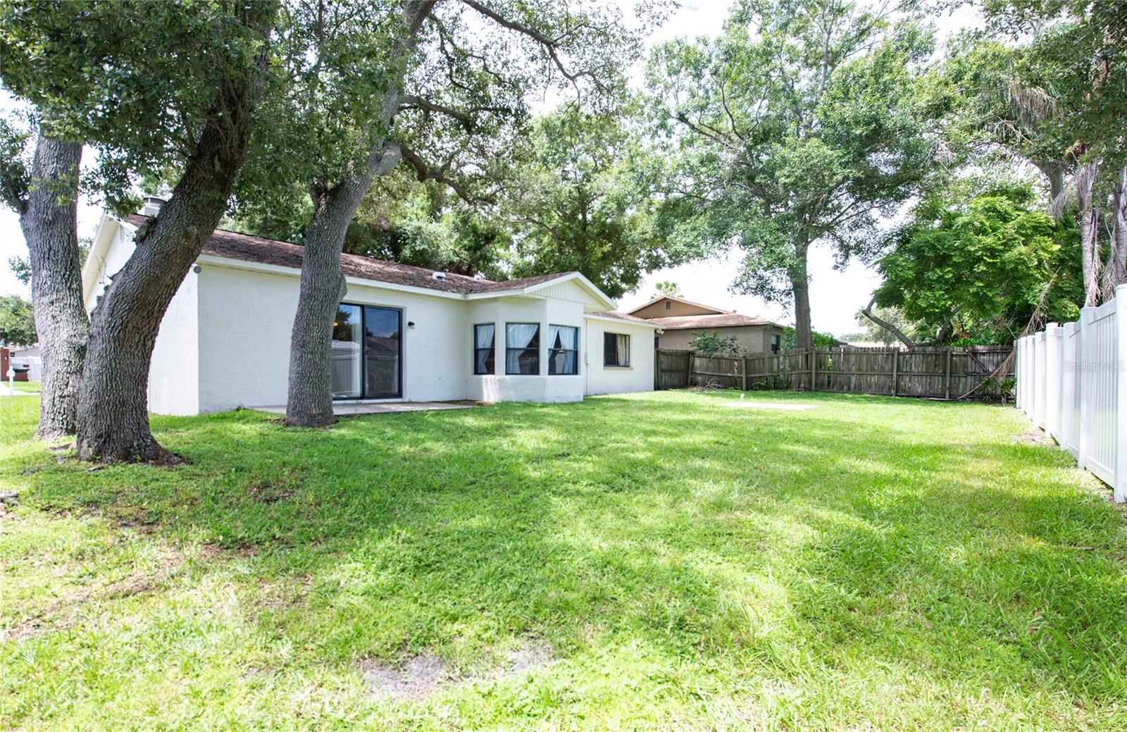 Image 31 of 33 For 213 Lotus Drive