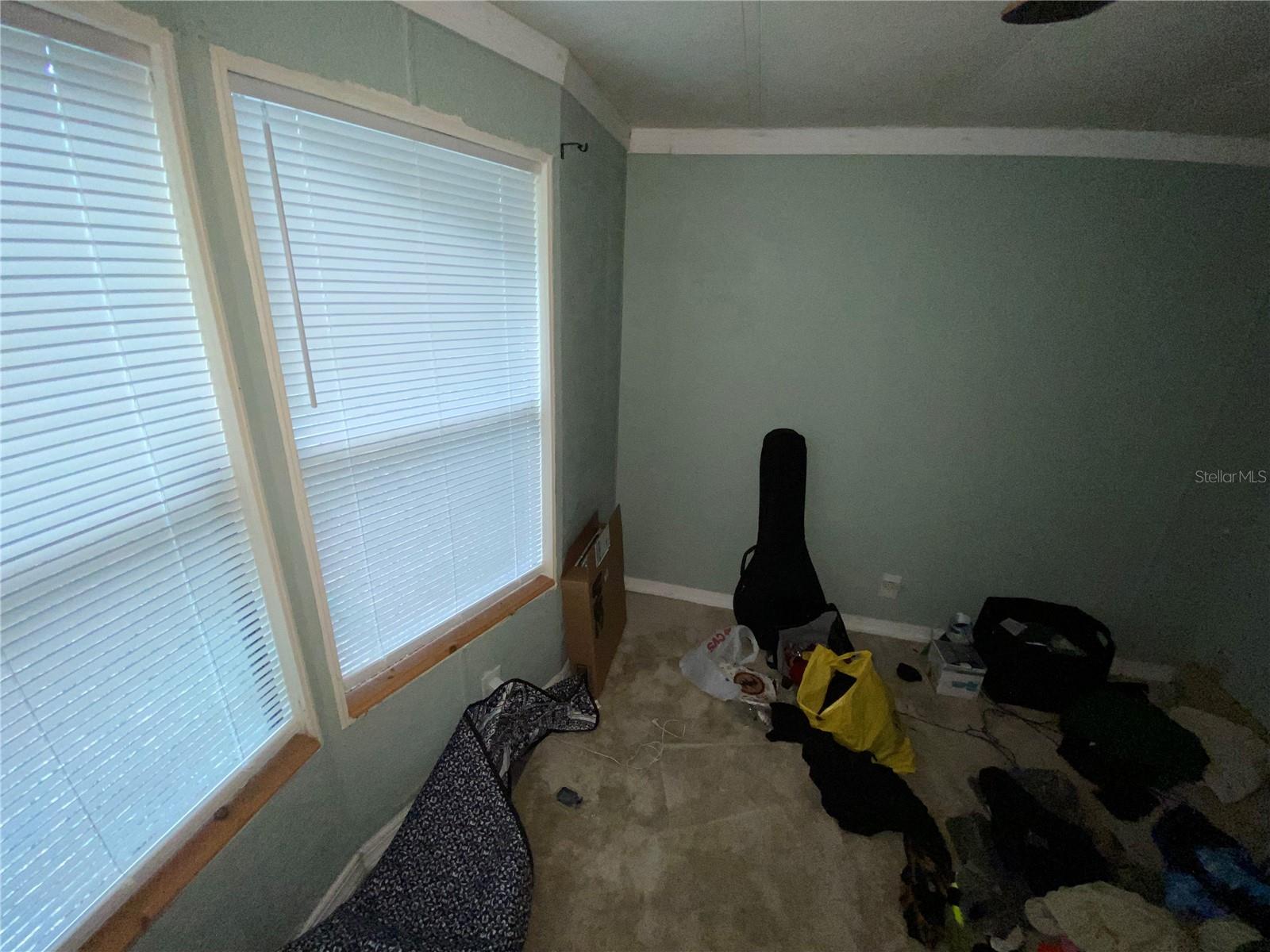 Image 38 of 49 For 14642 Pauline Drive