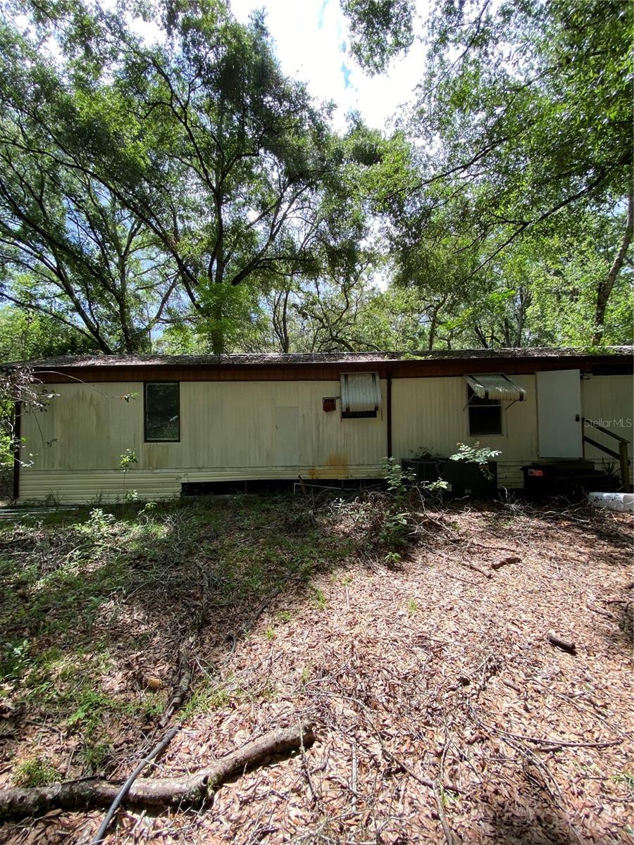 Image 39 of 49 For 14642 Pauline Drive