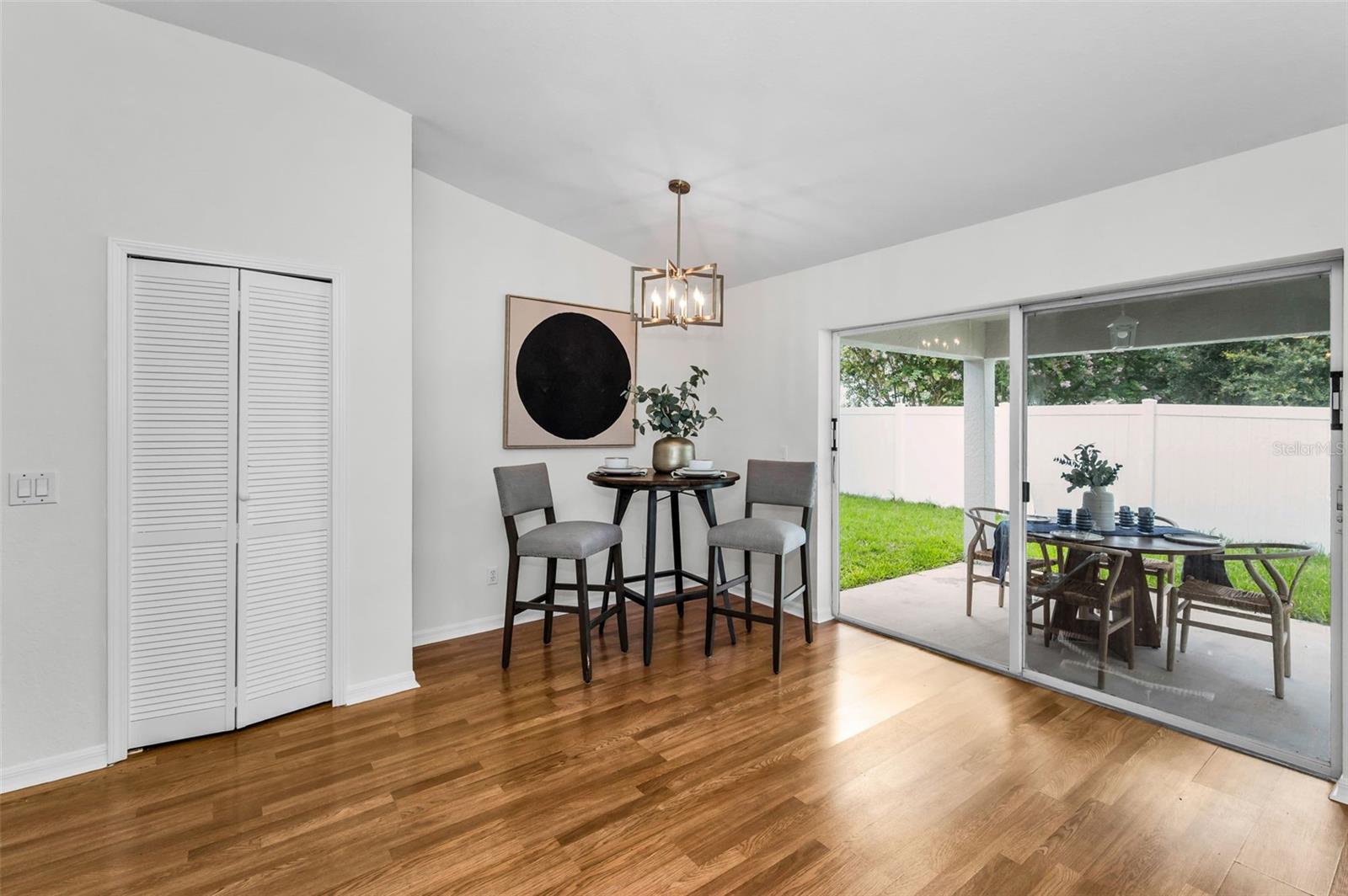 Image 10 of 41 For 11619 Crest Creek Drive