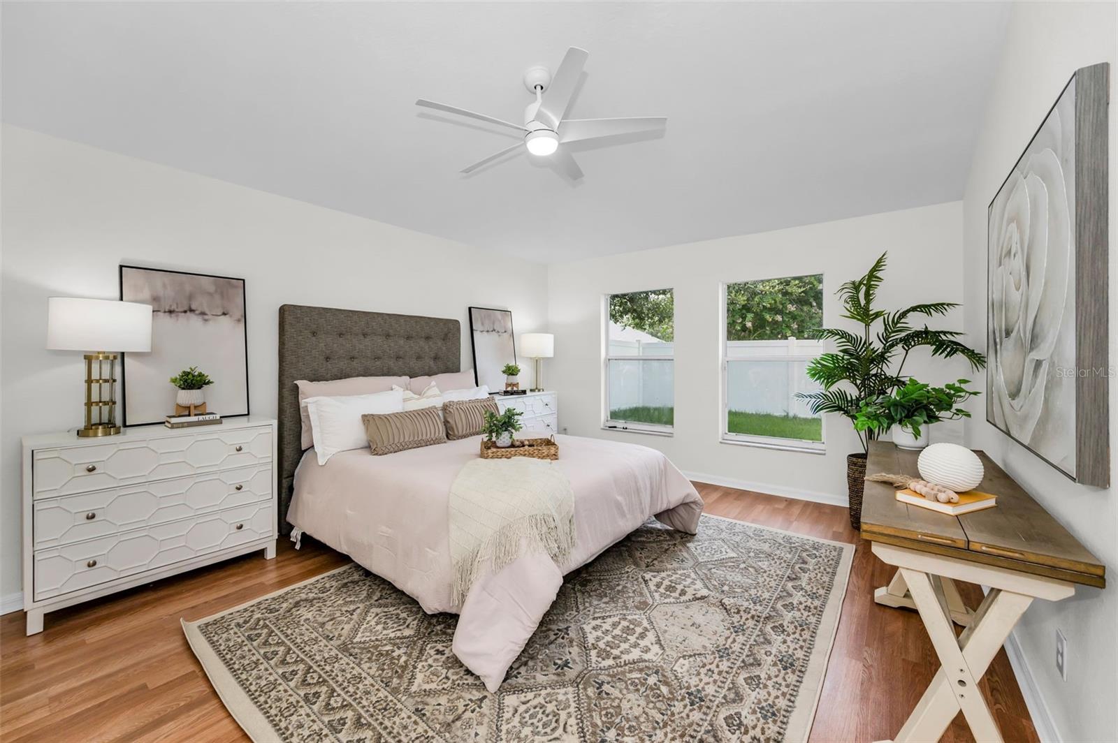 Image 11 of 41 For 11619 Crest Creek Drive