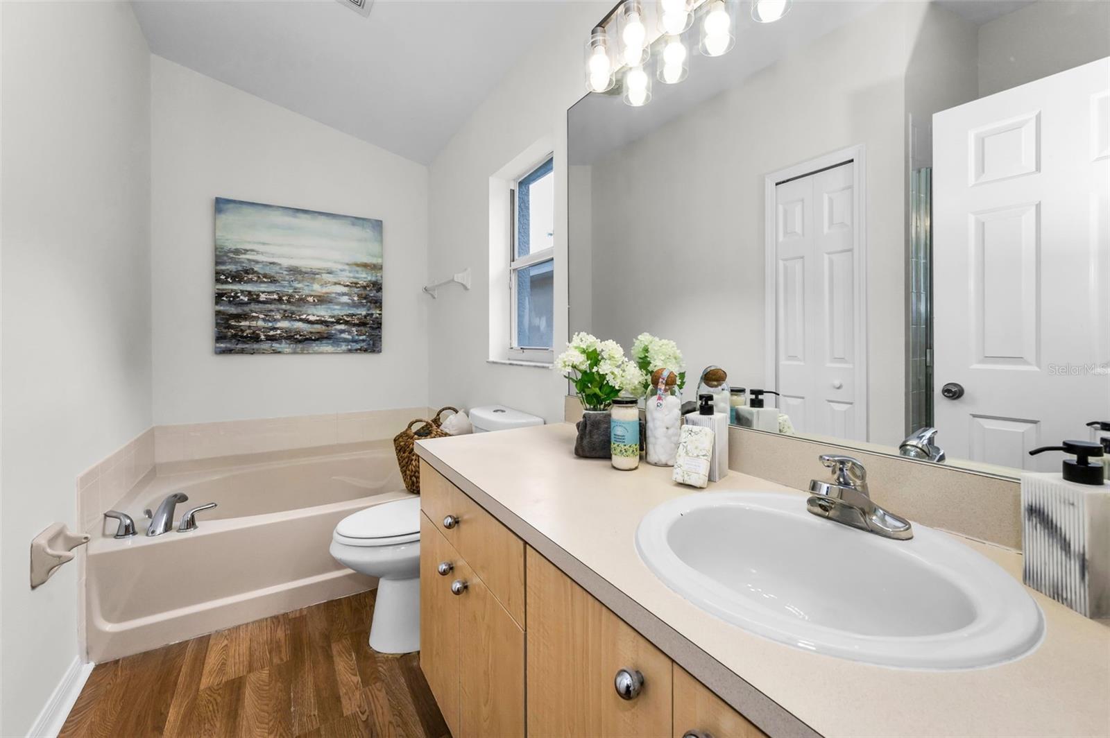 Image 12 of 41 For 11619 Crest Creek Drive