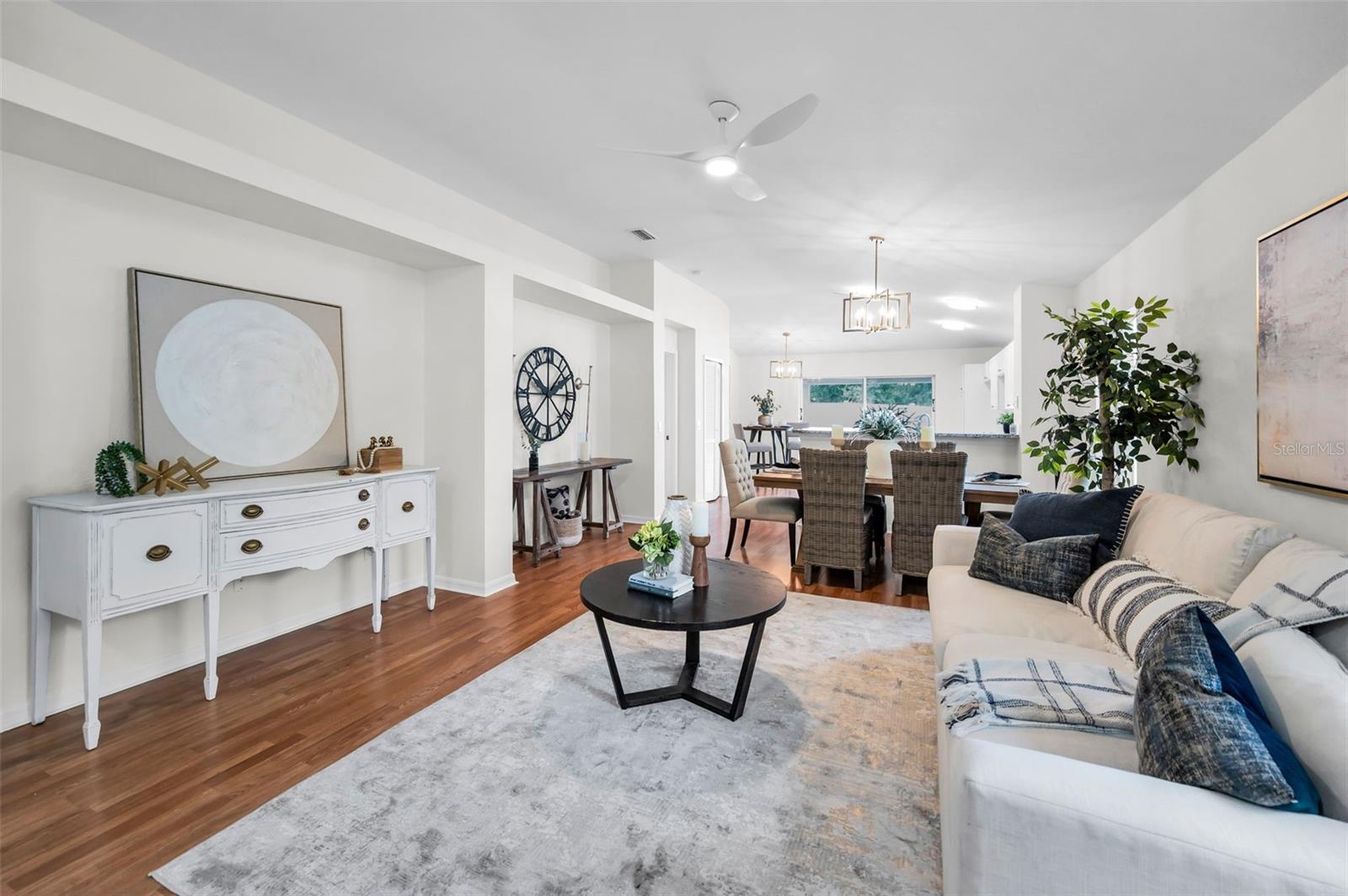 Image 4 of 41 For 11619 Crest Creek Drive
