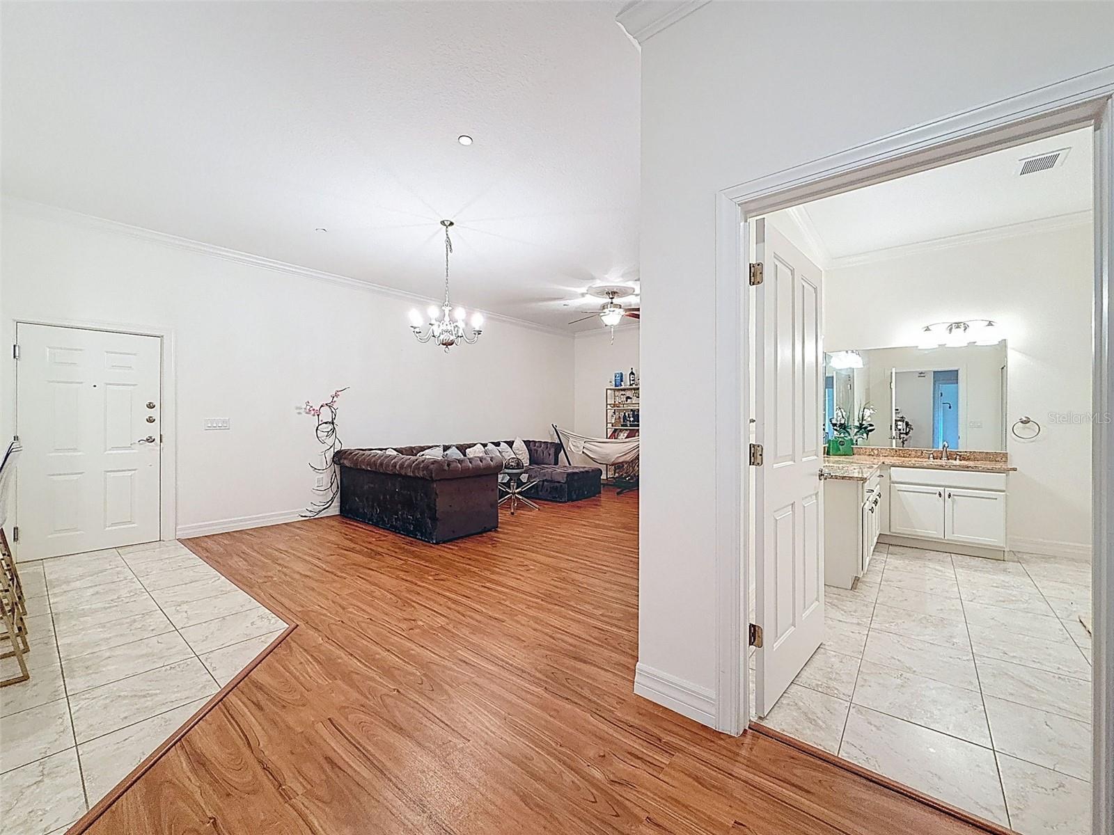 Image 19 of 41 For 8176 Southern Pines Drive 8176