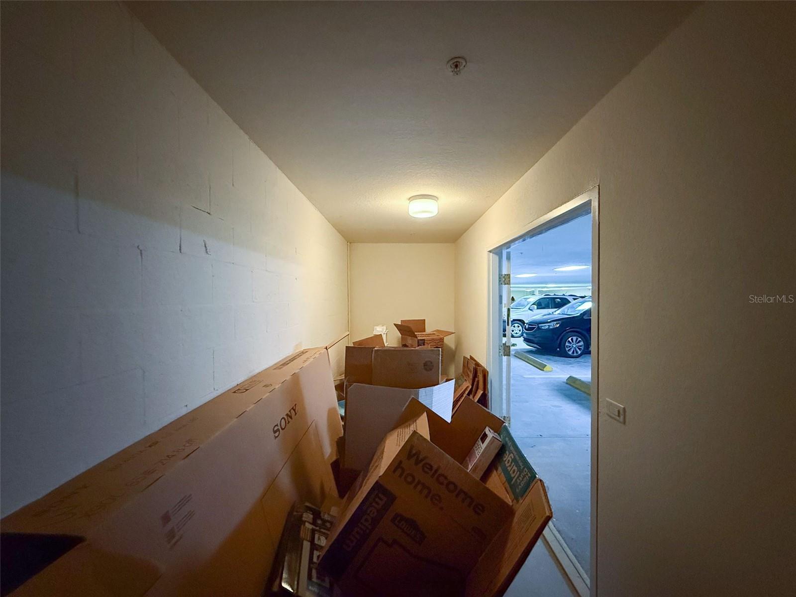 Image 24 of 41 For 8176 Southern Pines Drive 8176