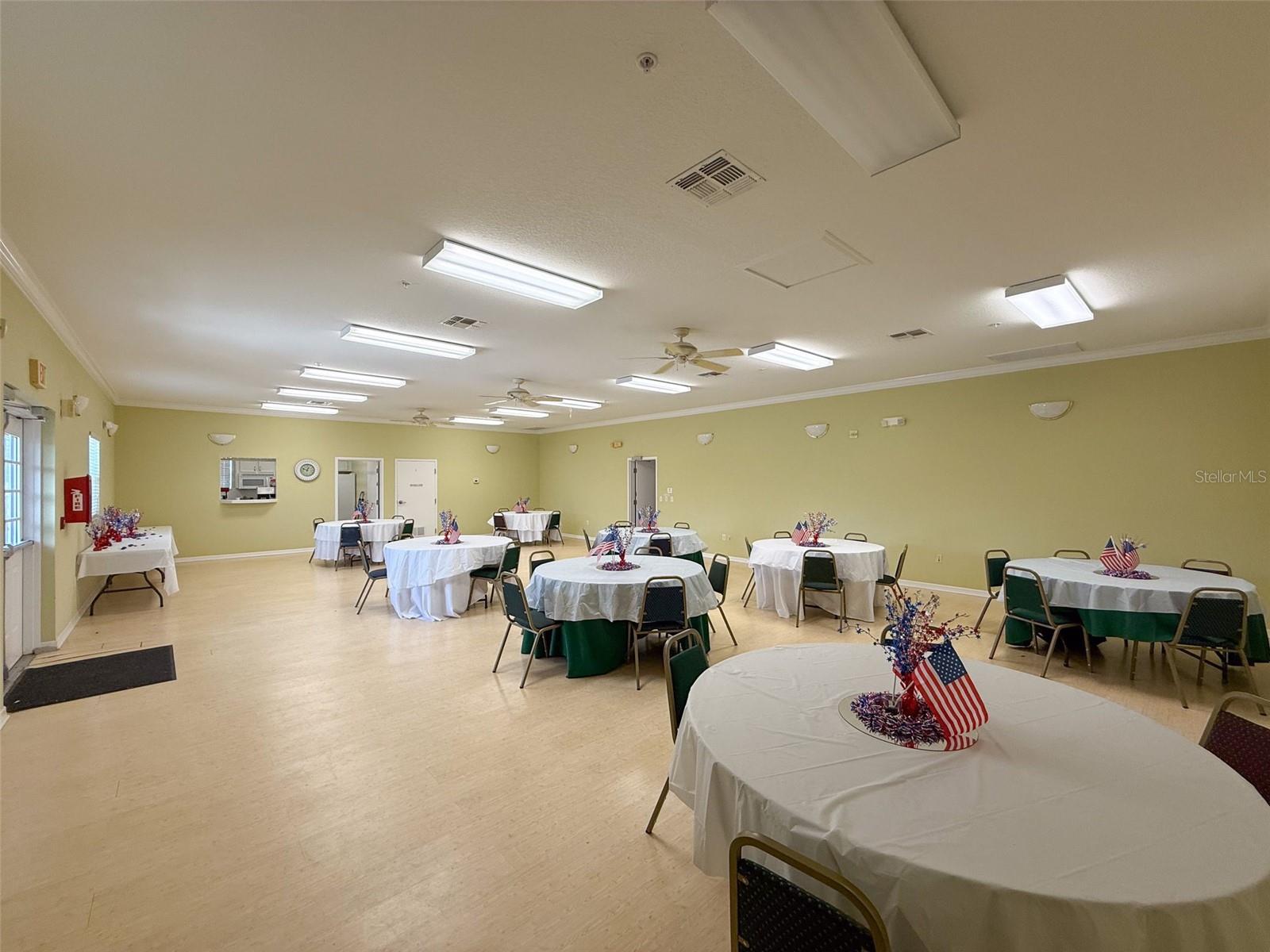 Image 35 of 41 For 8176 Southern Pines Drive 8176