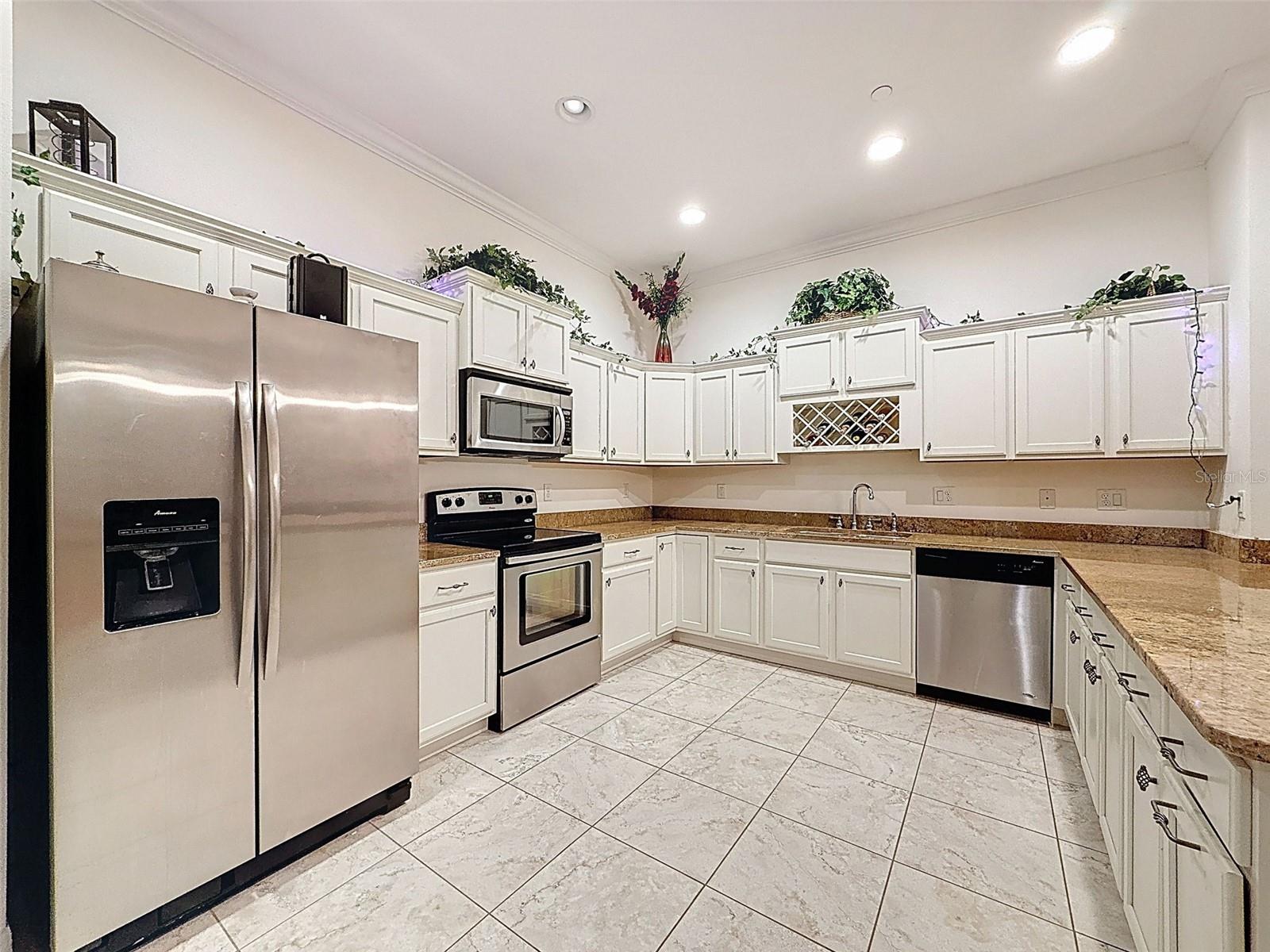 Image 7 of 41 For 8176 Southern Pines Drive 8176