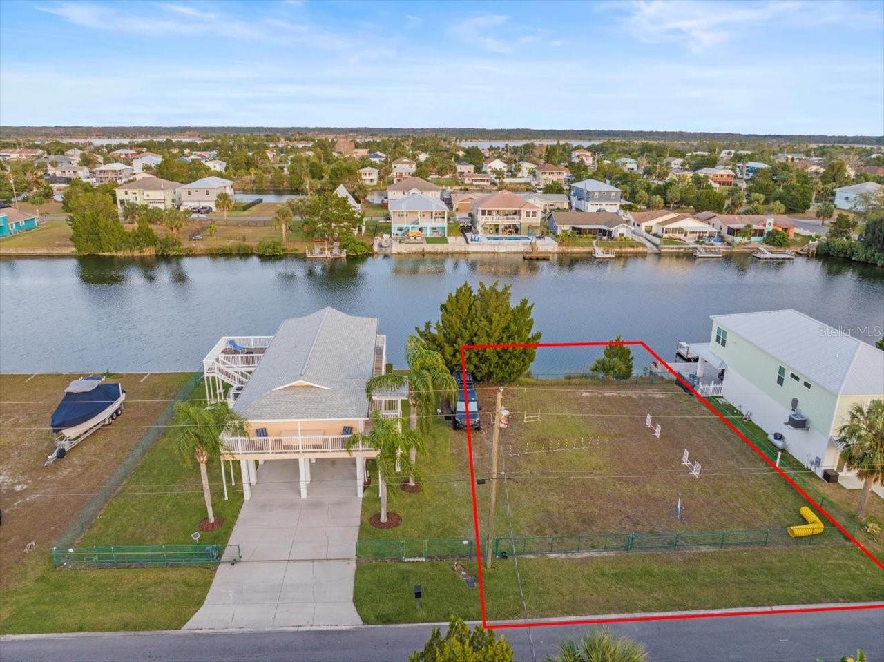 Image 4 of 20 For 3332 Oleander Drive