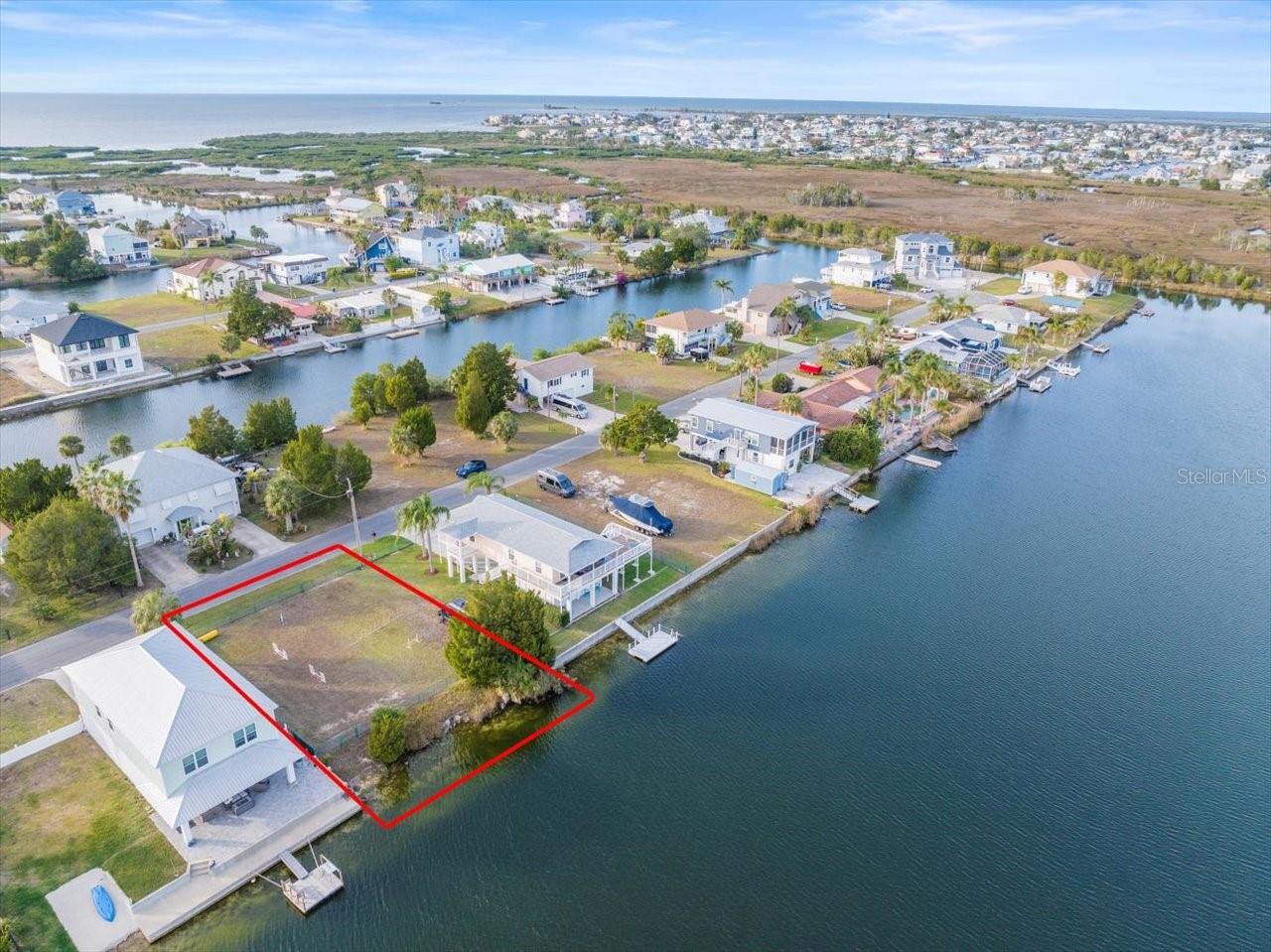 Image 8 of 20 For 3332 Oleander Drive